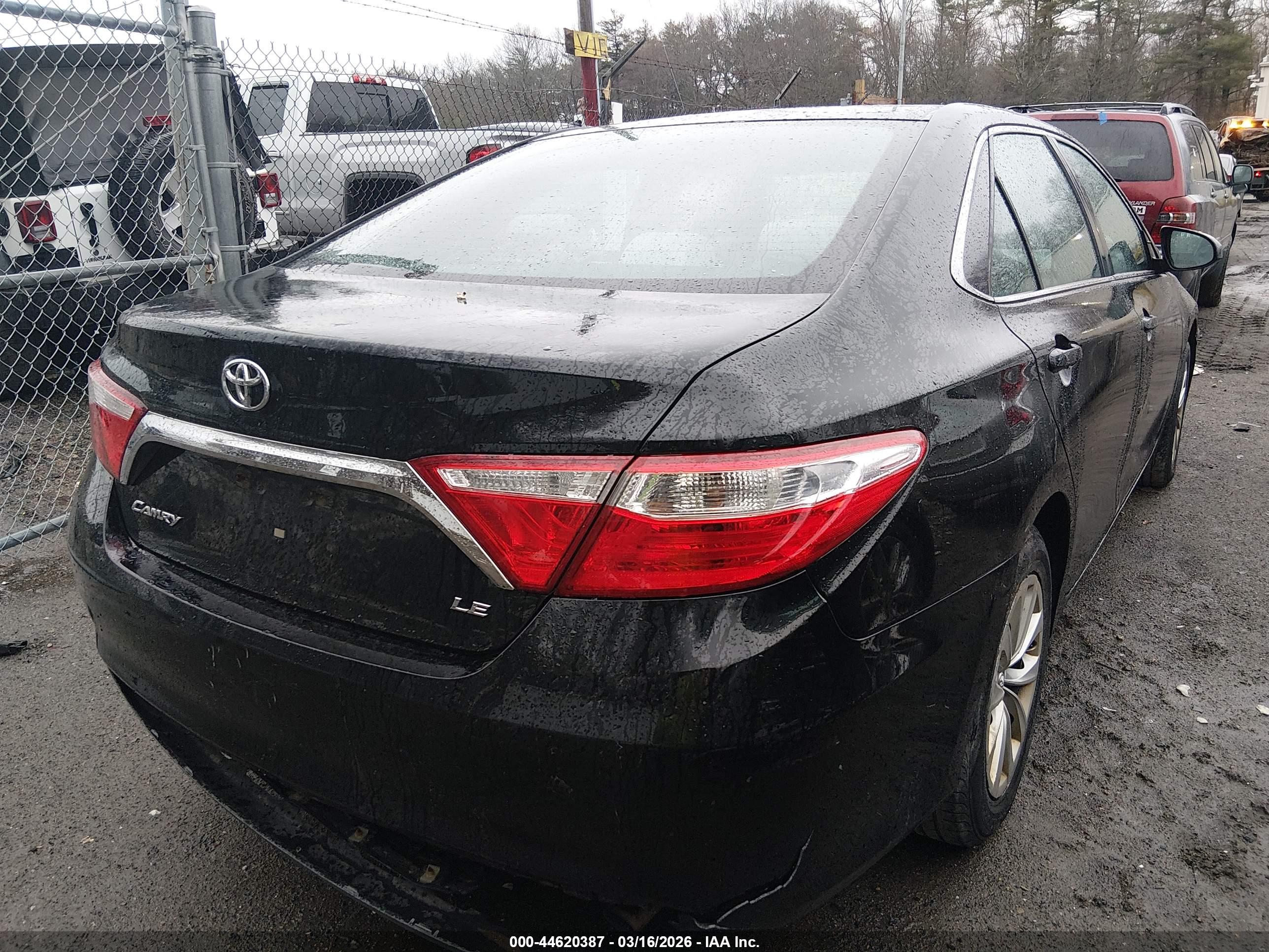 TOYOTA CAMRY image 4