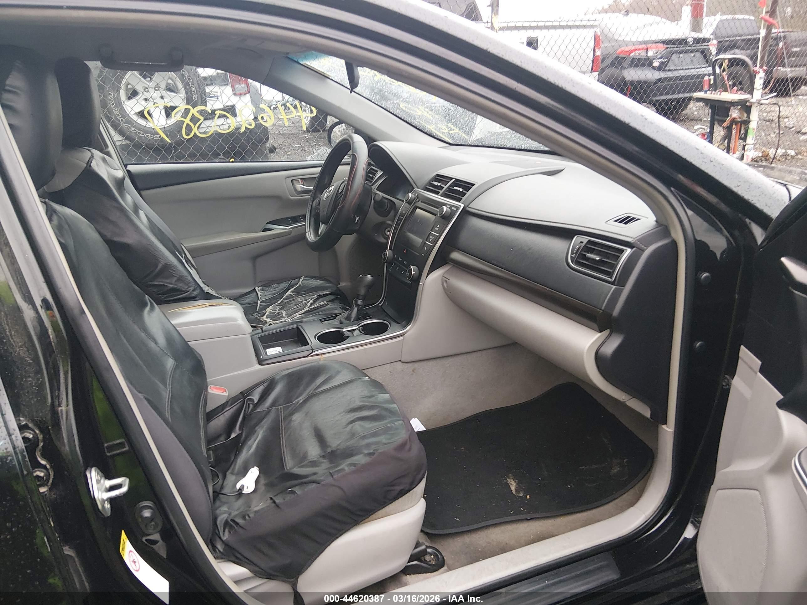 TOYOTA CAMRY image 5