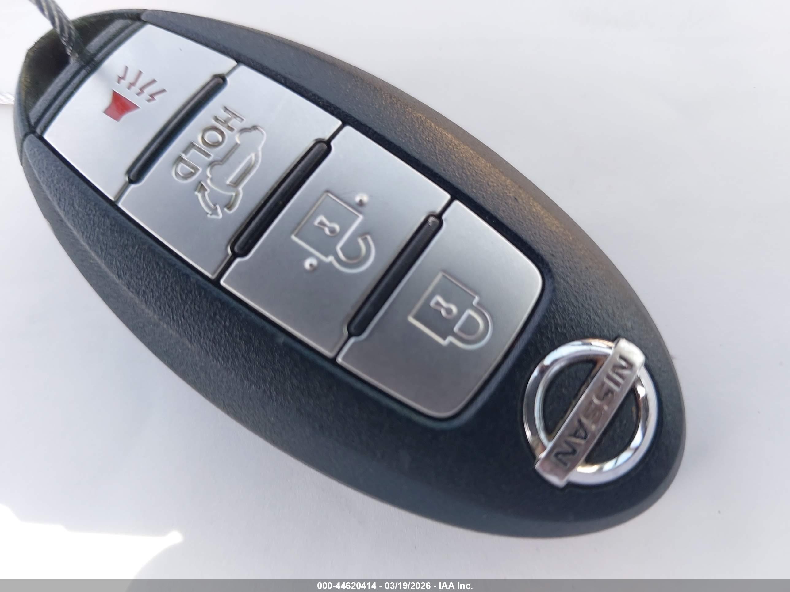 NISSAN ROGUE image 11