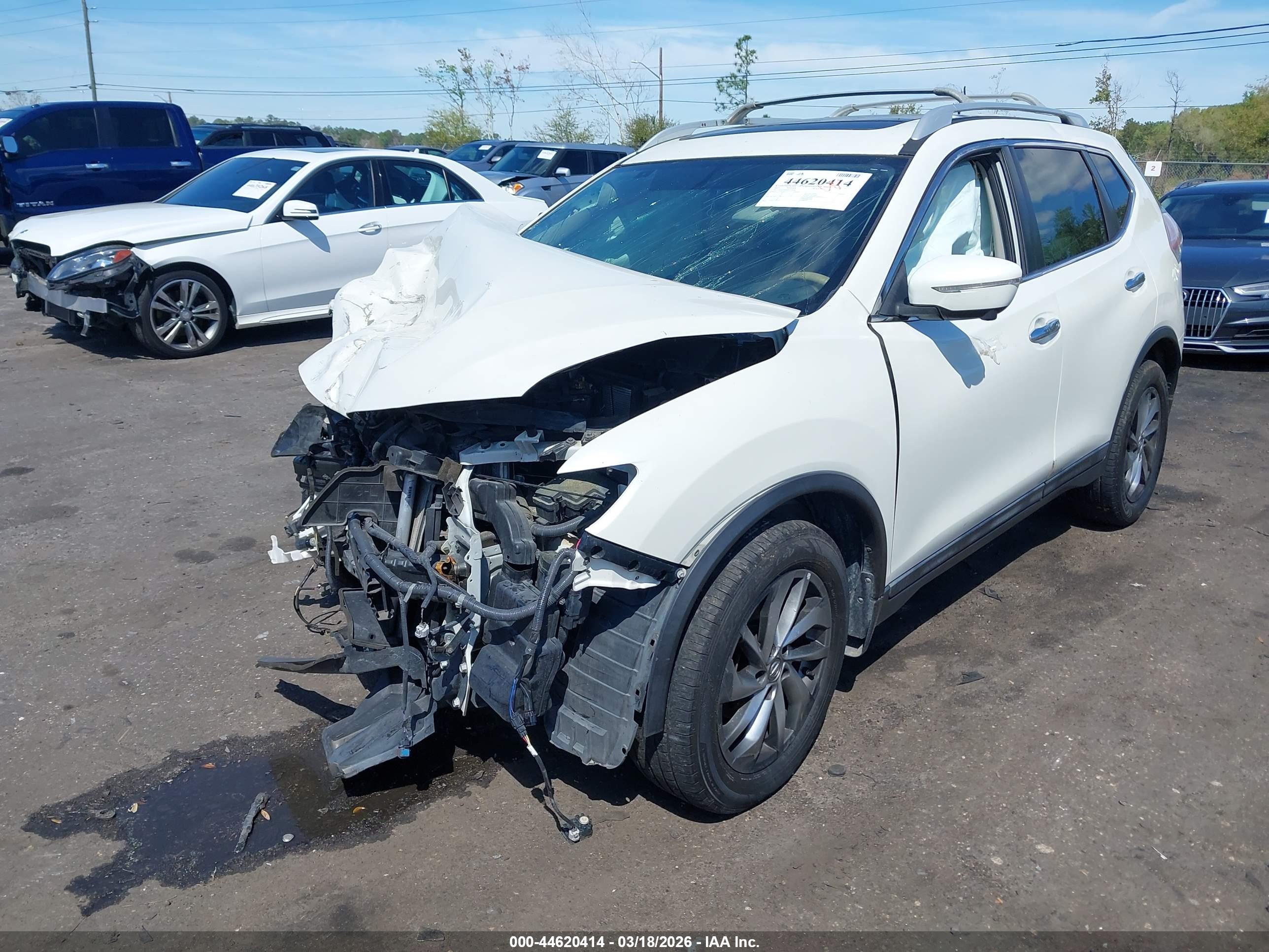 NISSAN ROGUE image 2