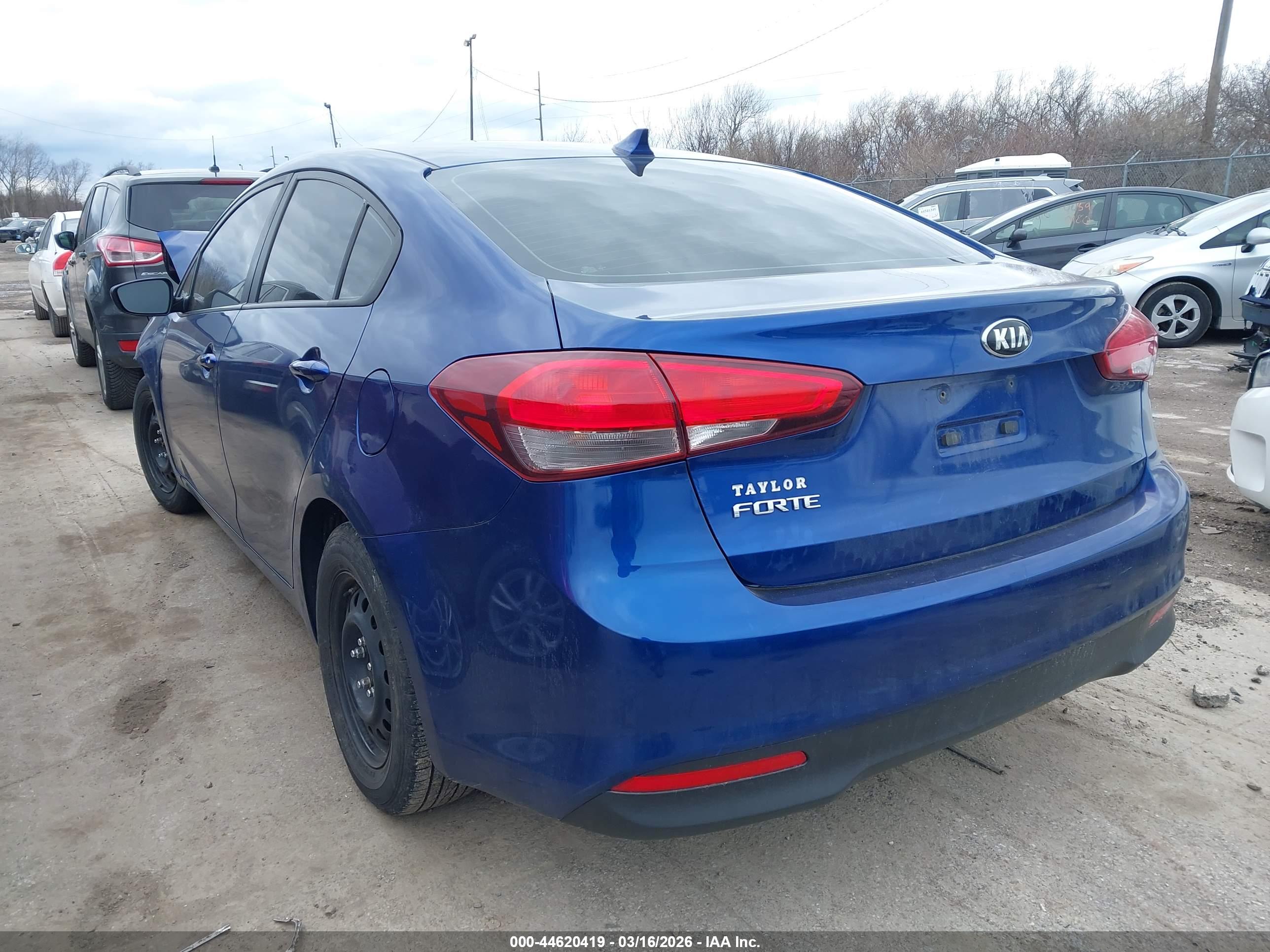 KIA FORTE image 3