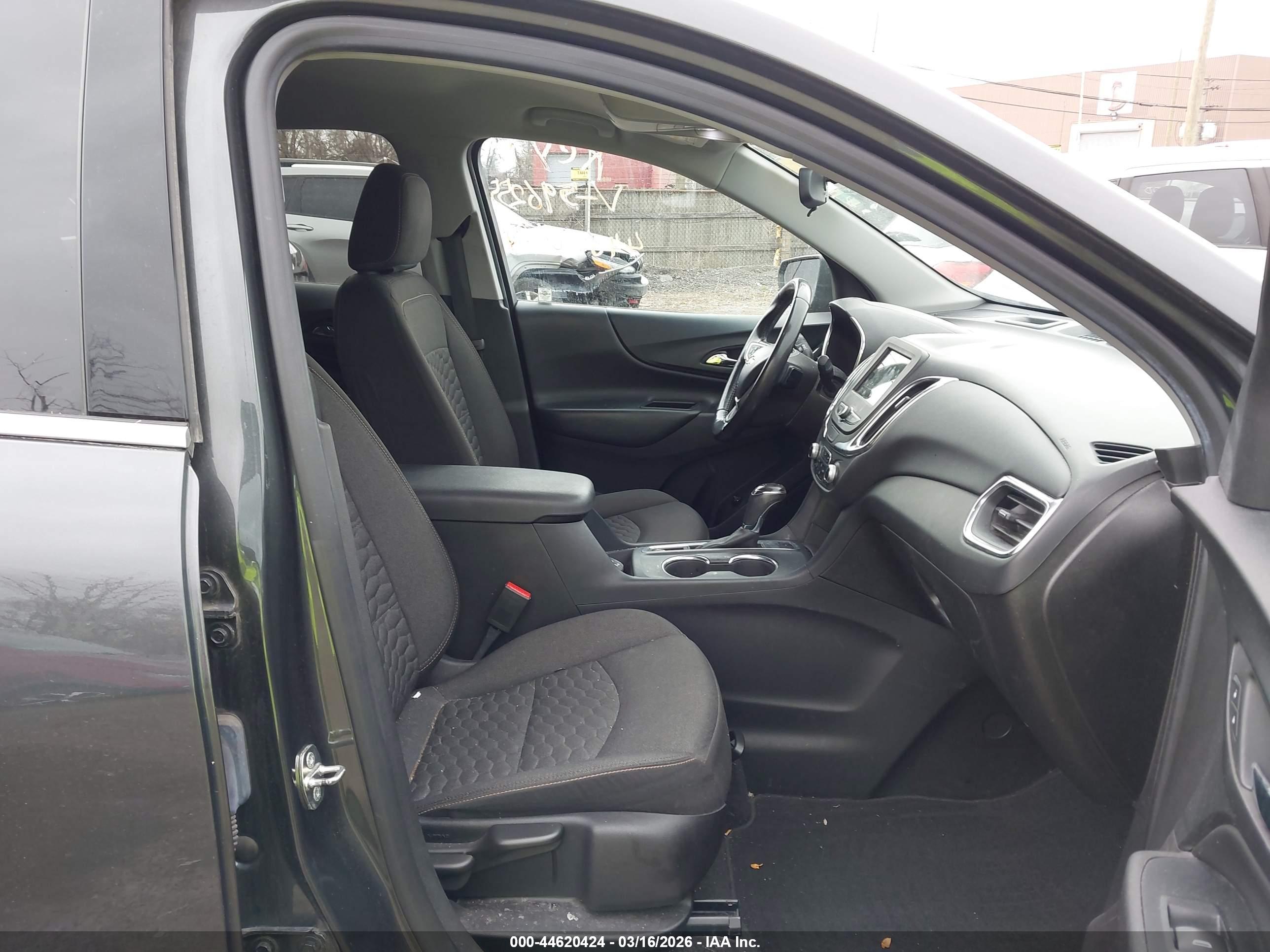 CHEVROLET EQUINOX image 5