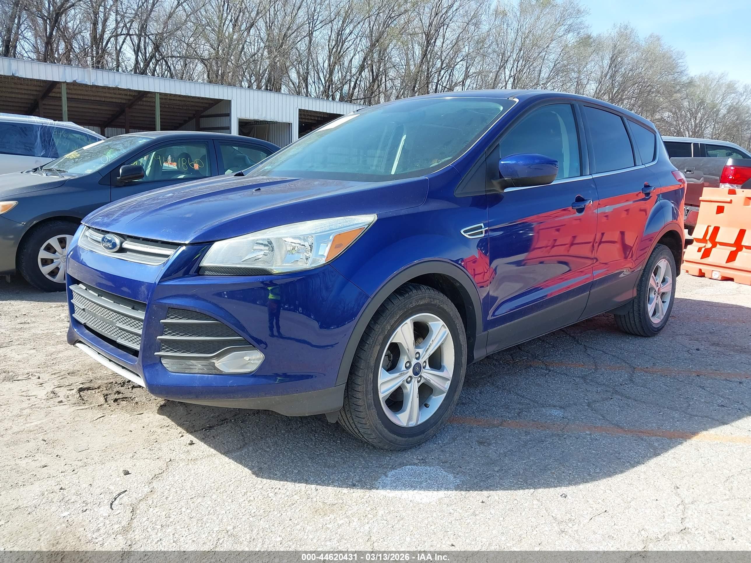 FORD ESCAPE image 2