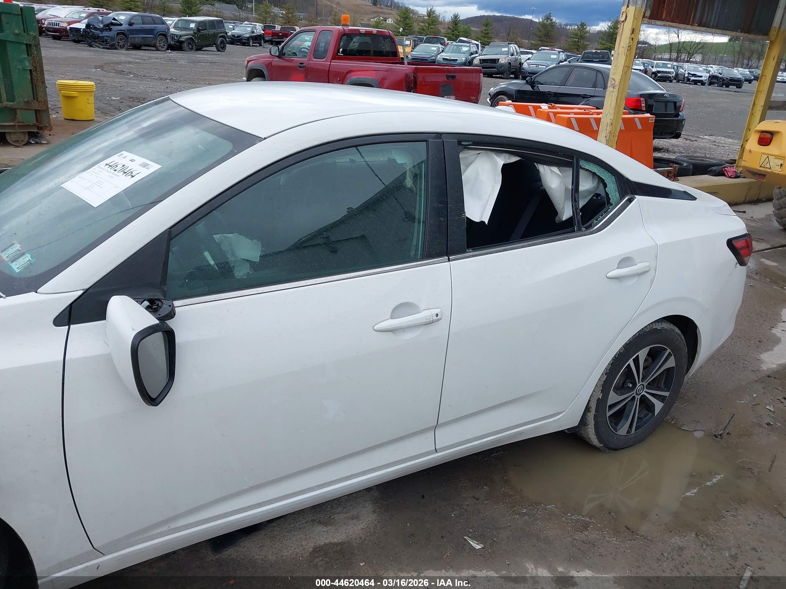 NISSAN SENTRA image 6