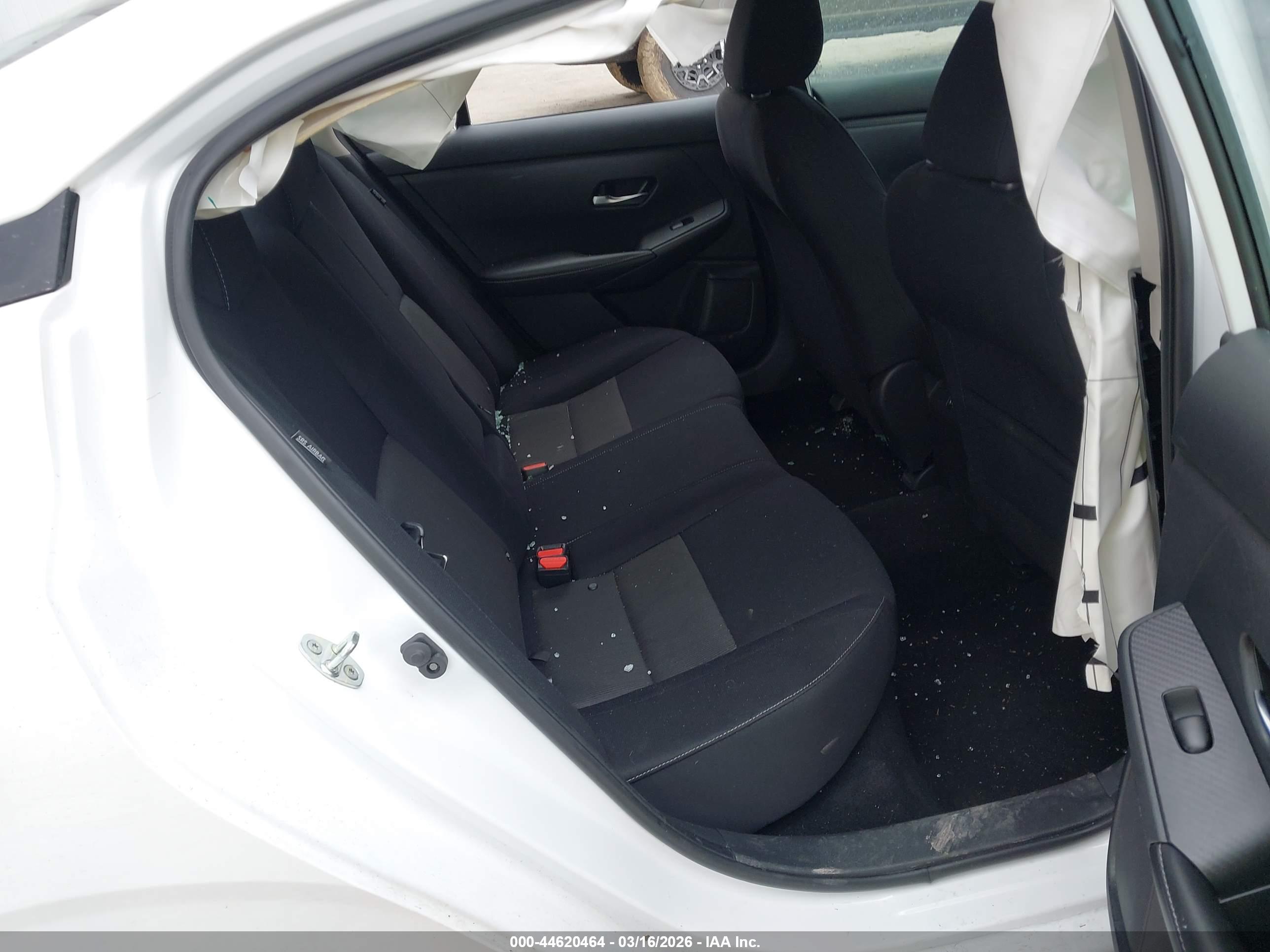 NISSAN SENTRA image 8