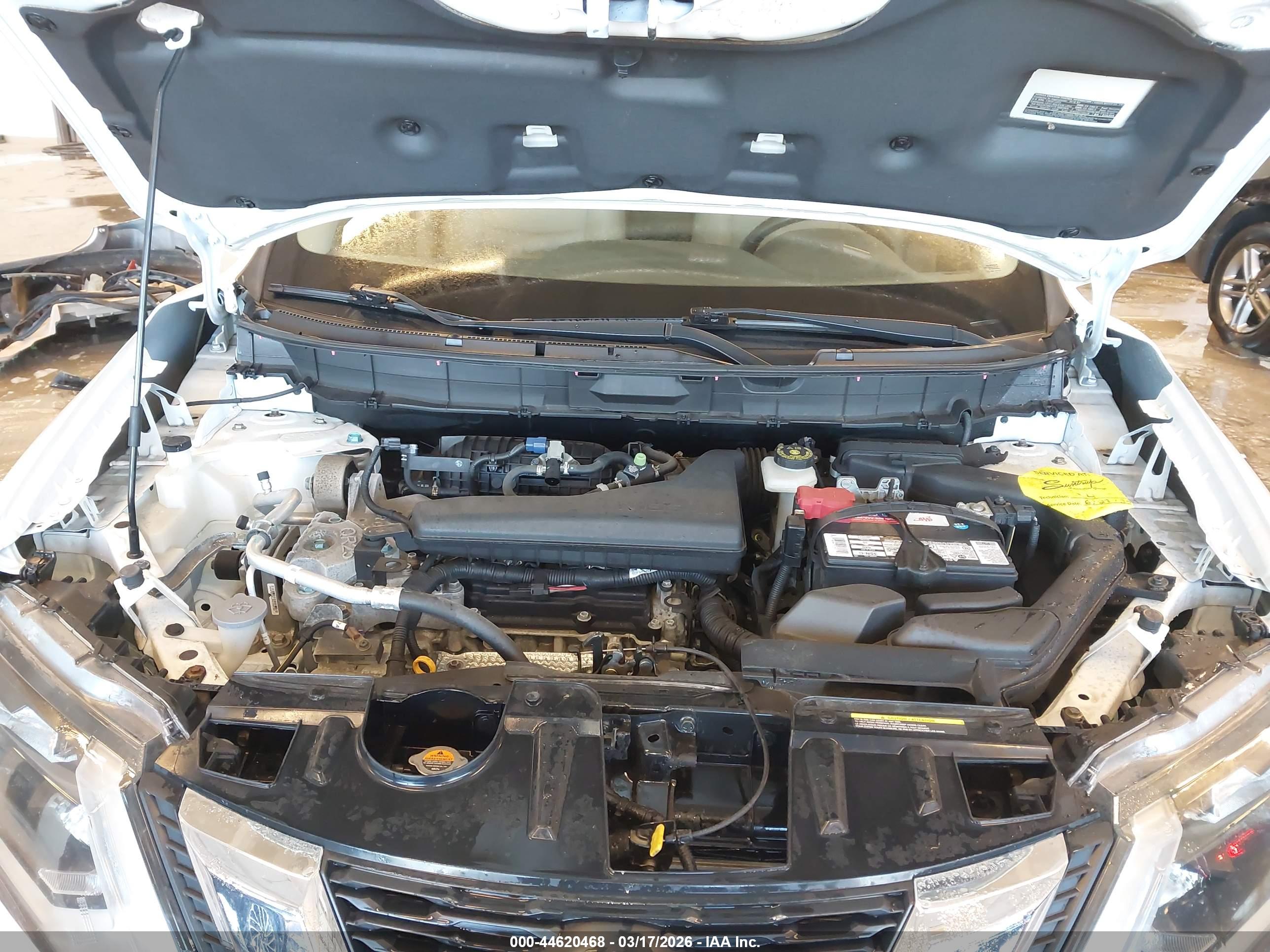 NISSAN ROGUE image 10