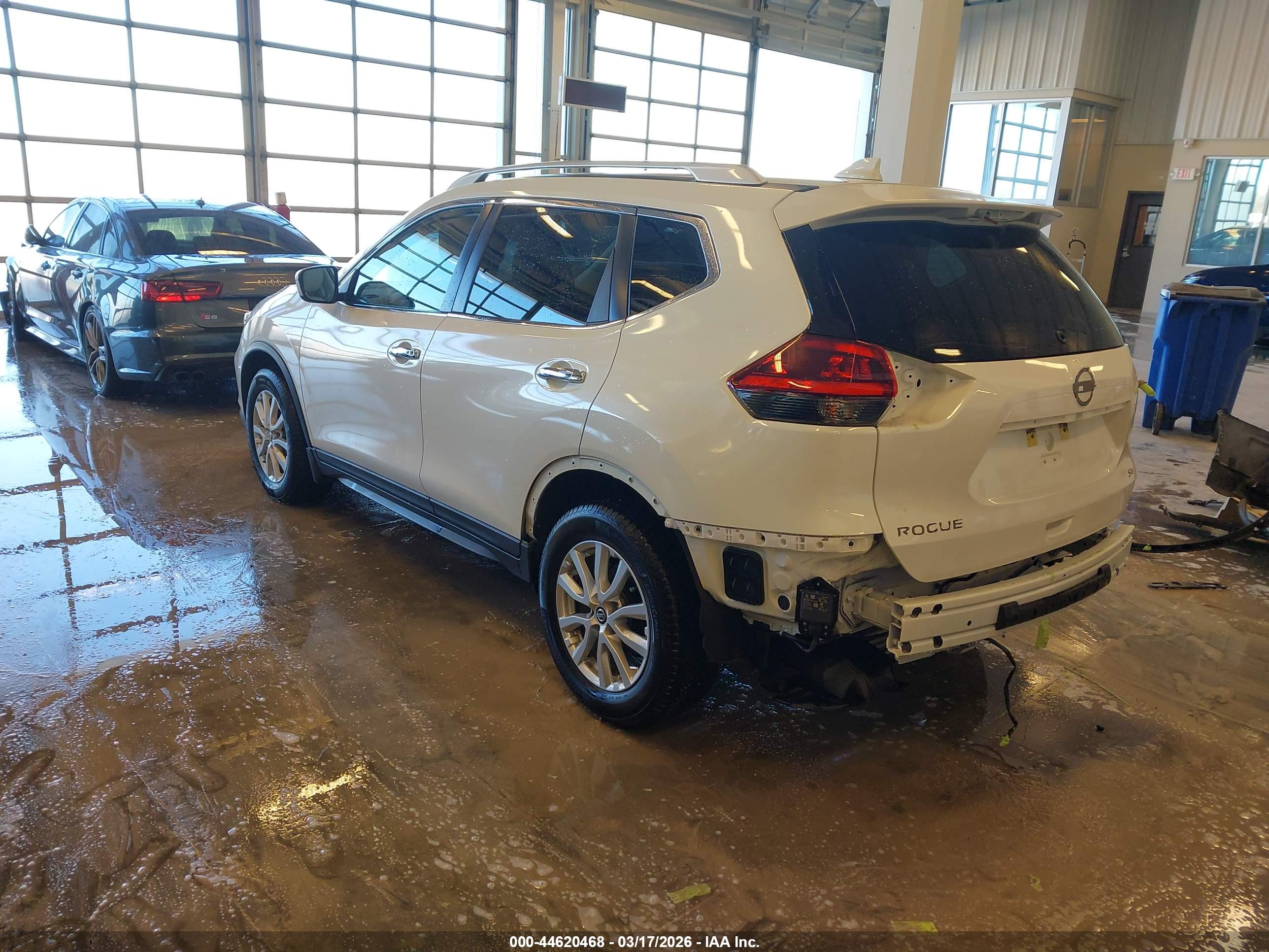 NISSAN ROGUE image 3