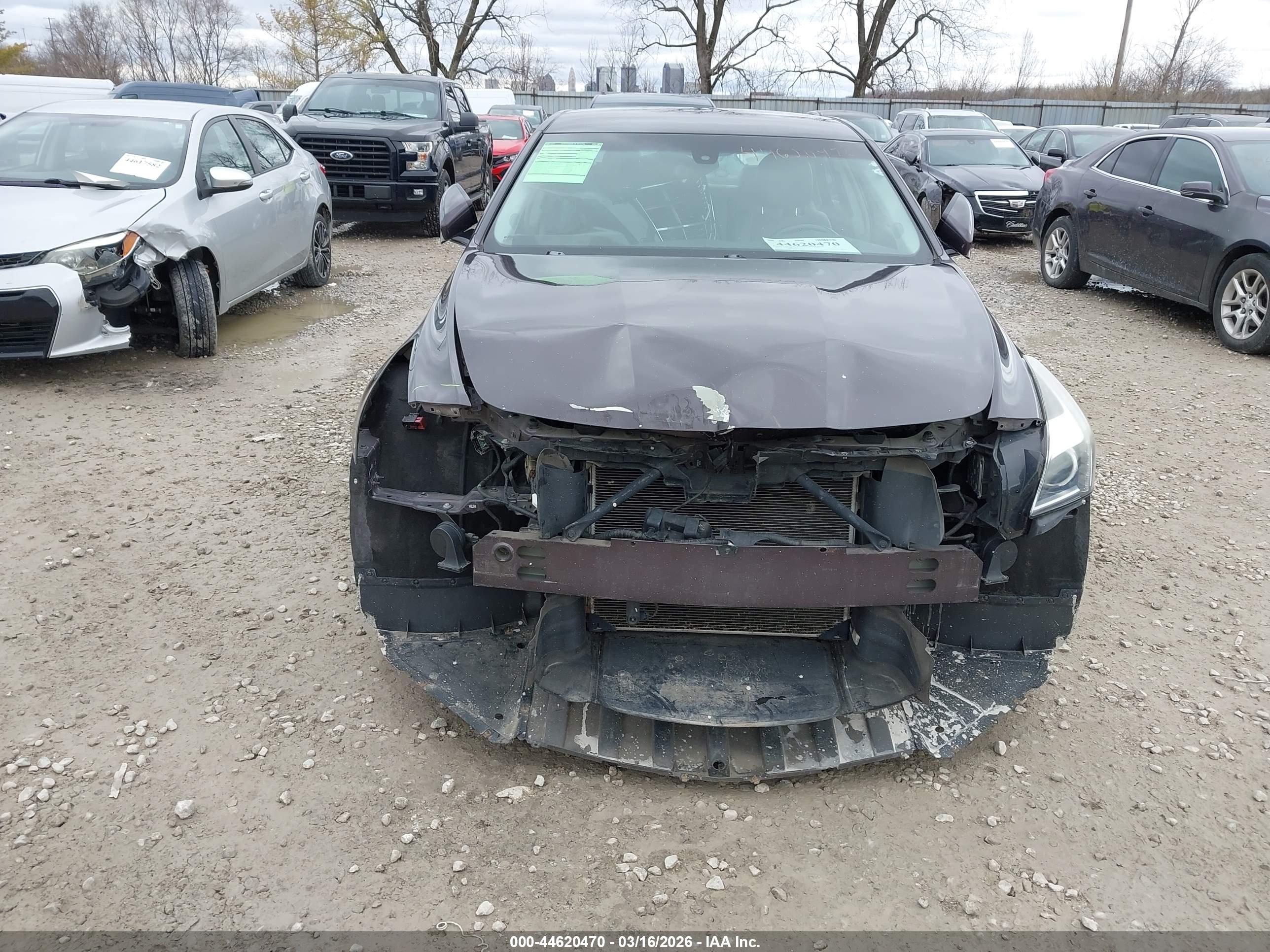 CADILLAC CTS image 6