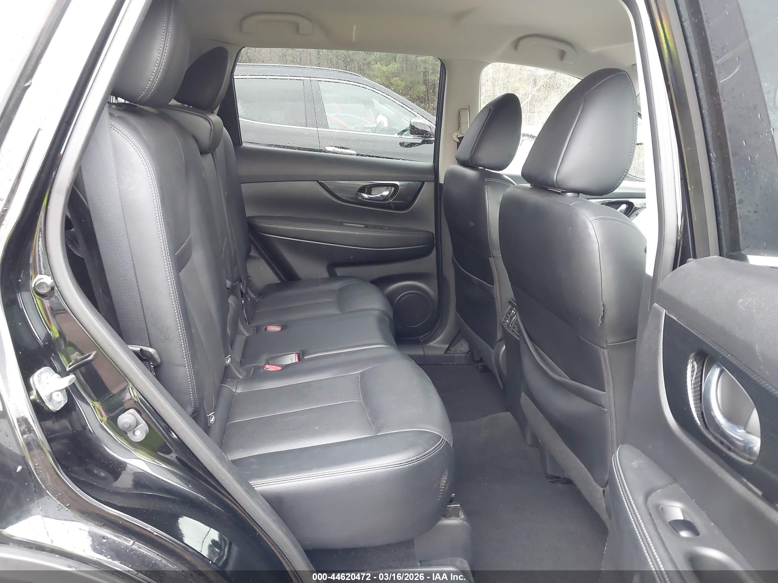 NISSAN ROGUE image 8