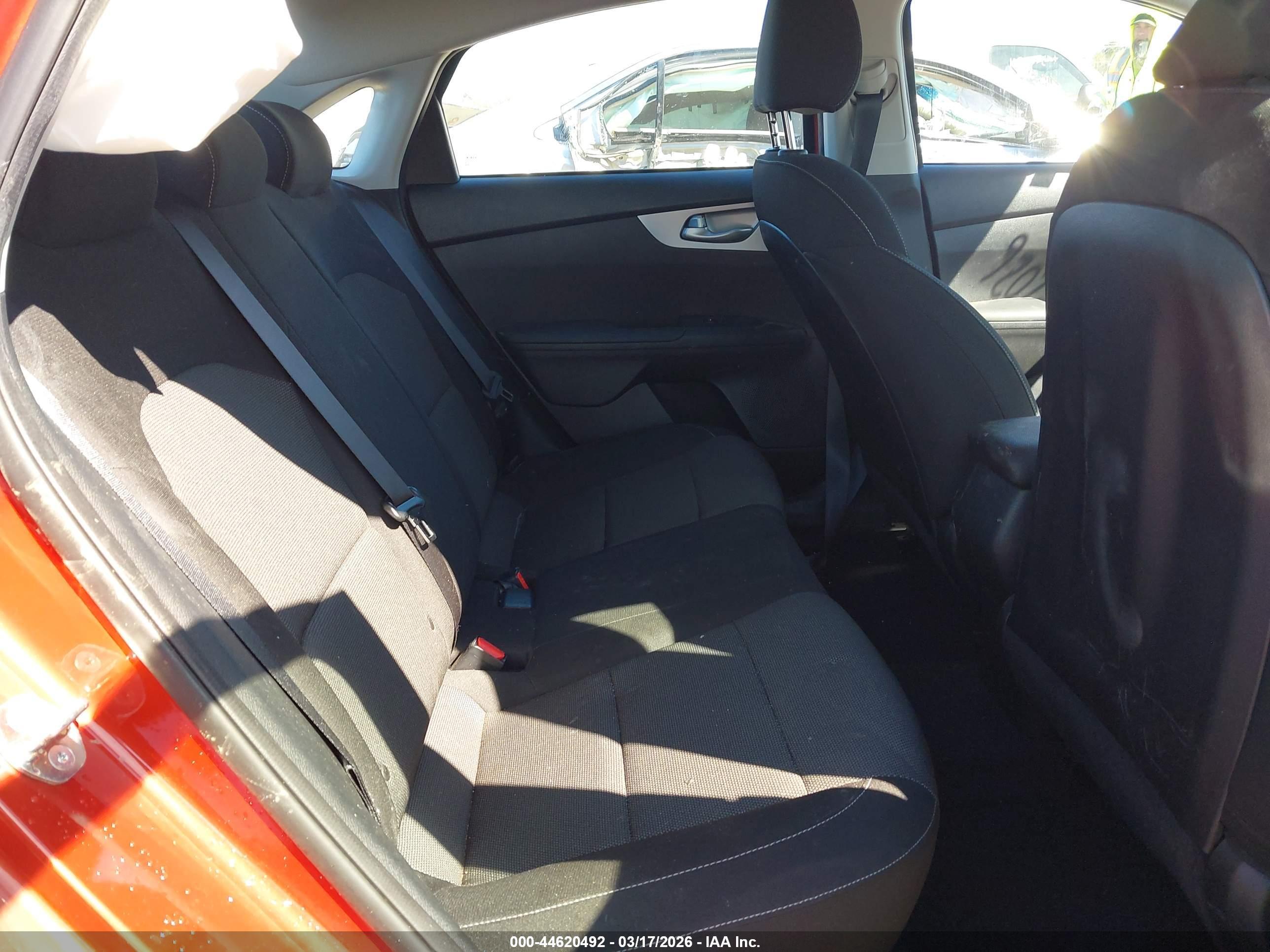 KIA FORTE image 8