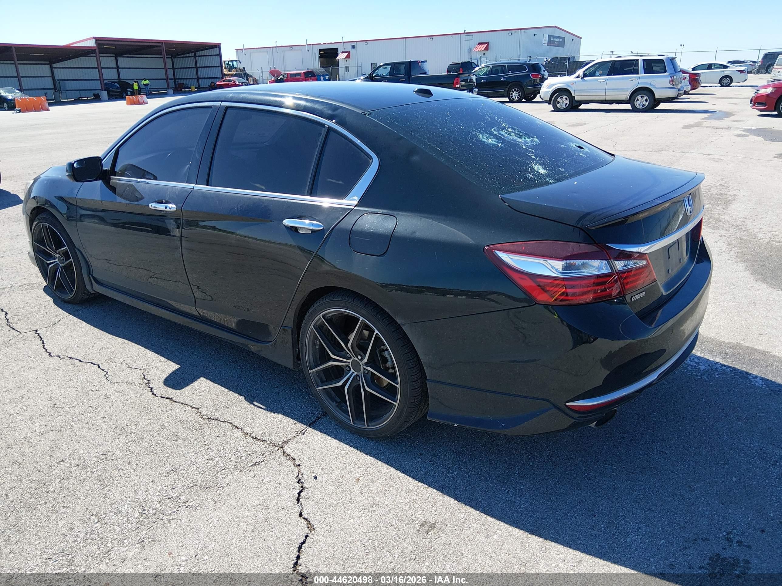 HONDA ACCORD image 3