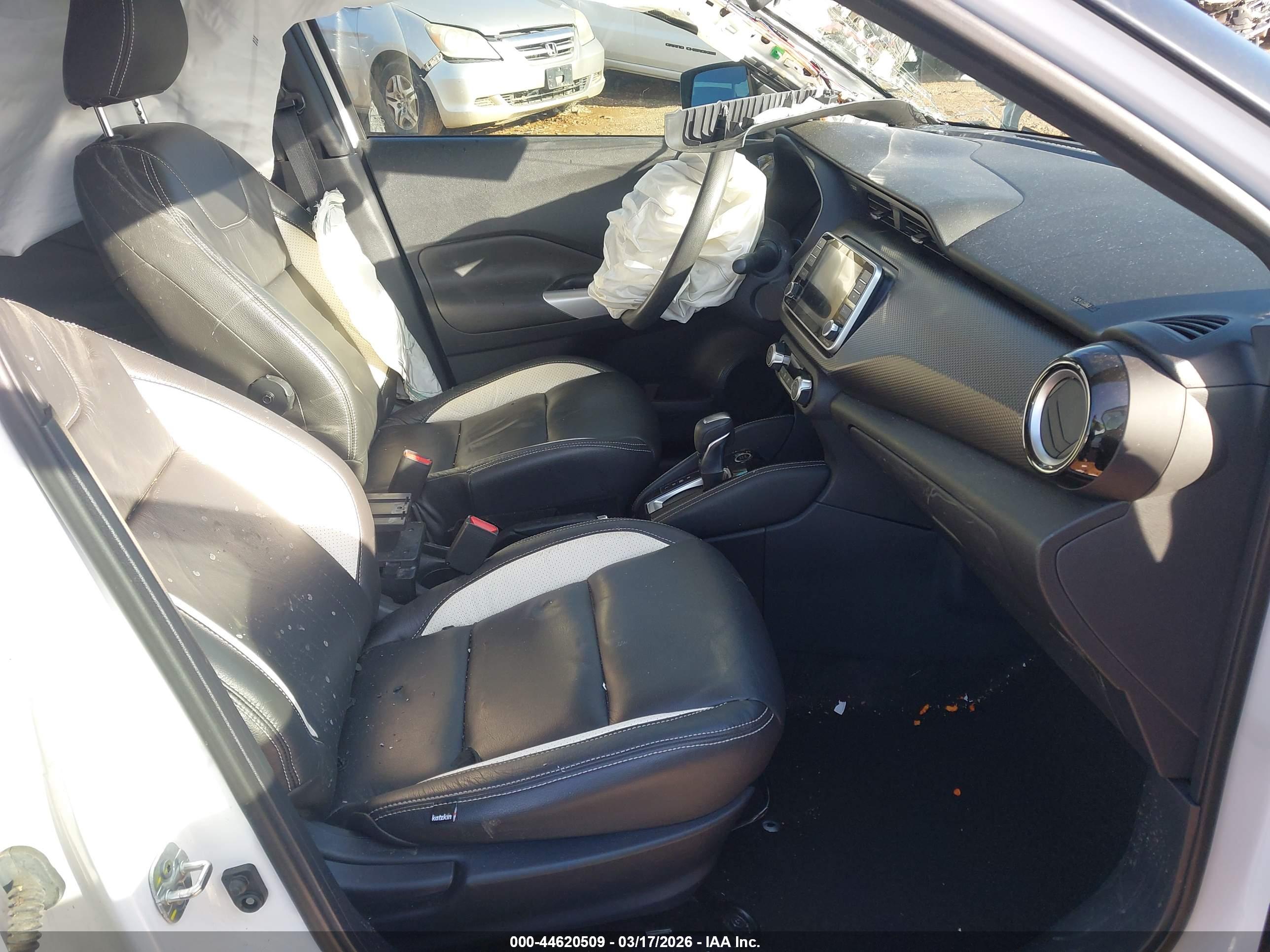 NISSAN KICKS image 5