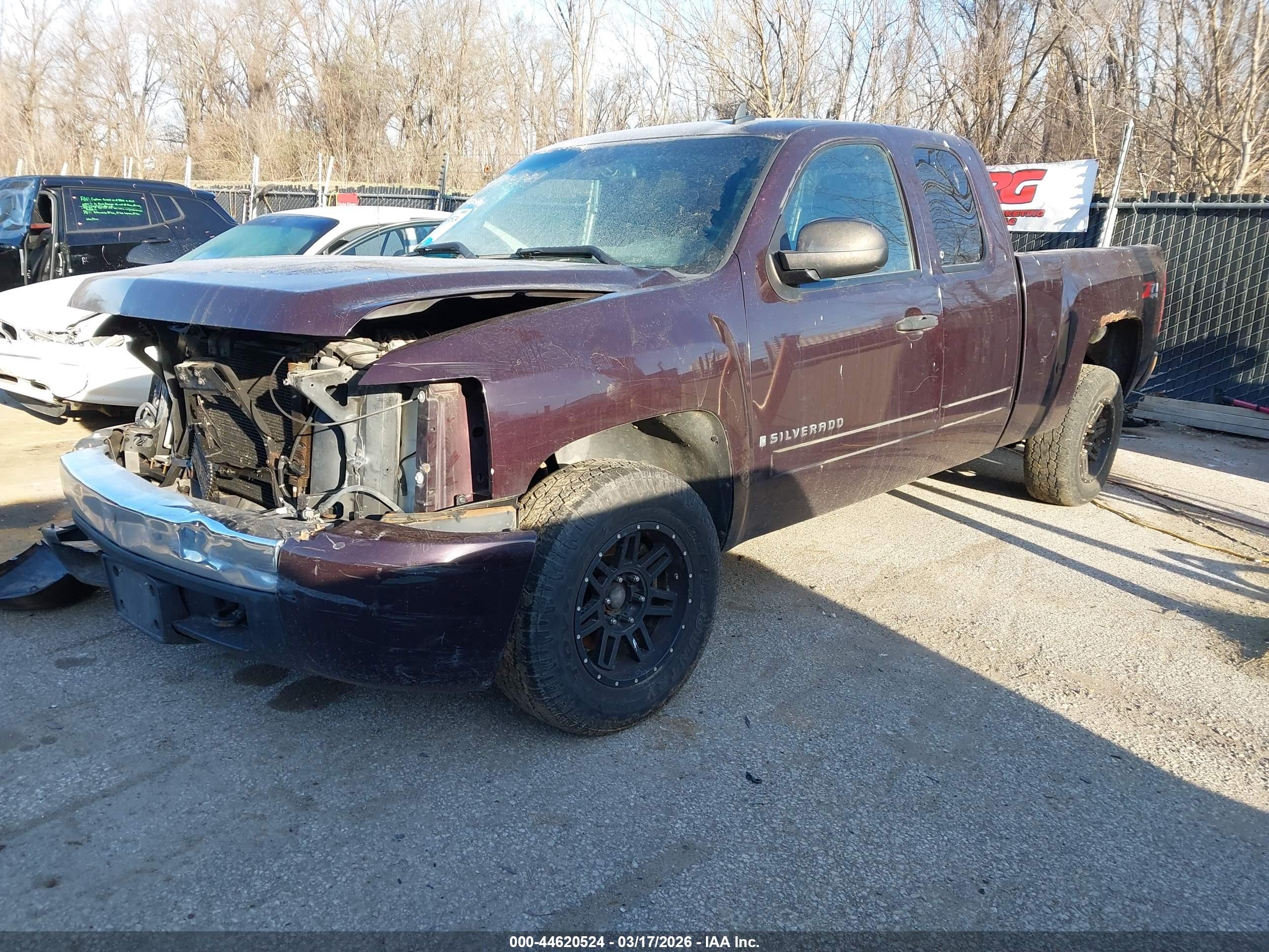 CHEVROLET SILVERADO image 2
