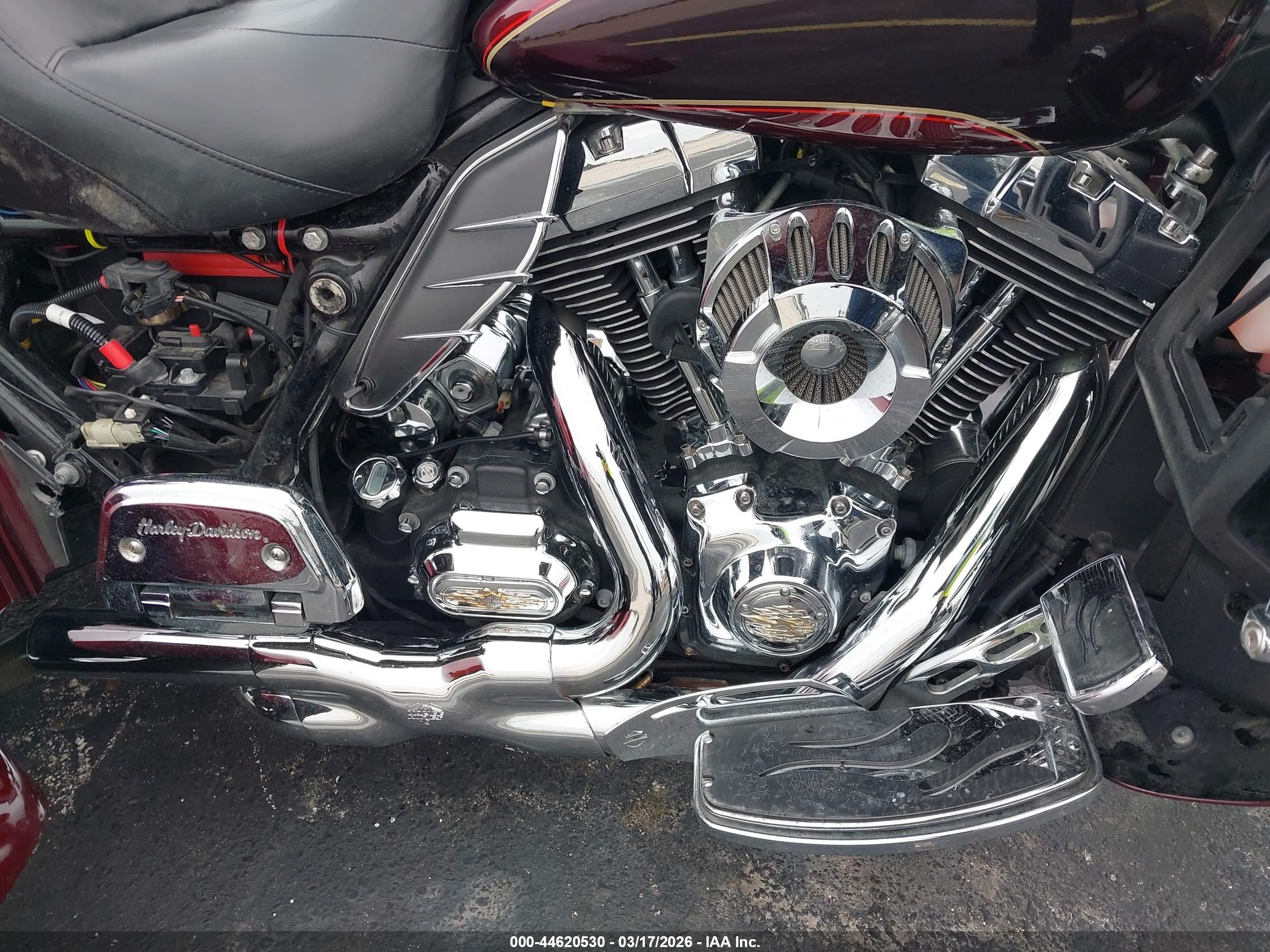 HARLEY-DAVIDSON FLHTCUTG image 8