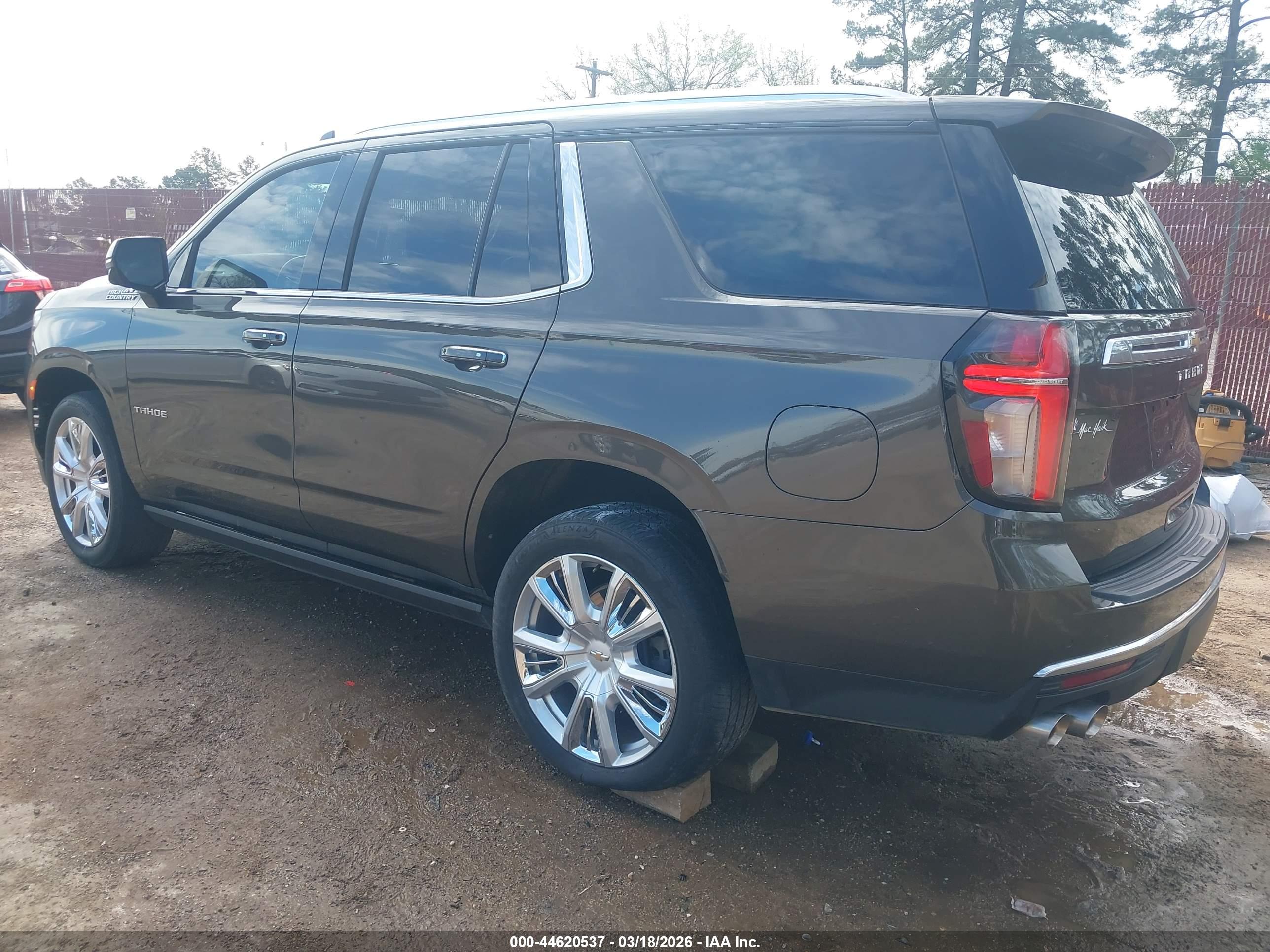 CHEVROLET TAHOE image 3