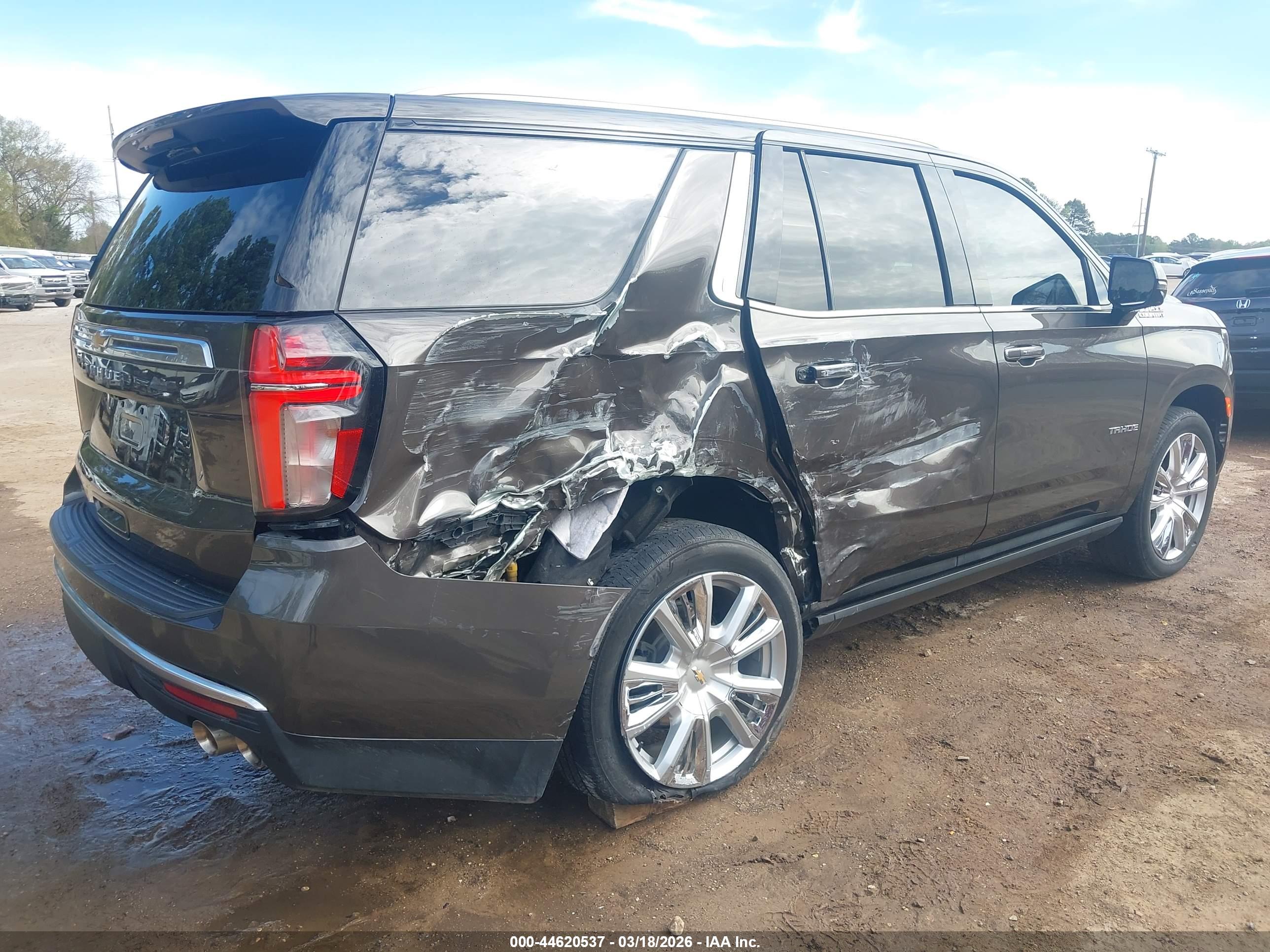 CHEVROLET TAHOE image 4