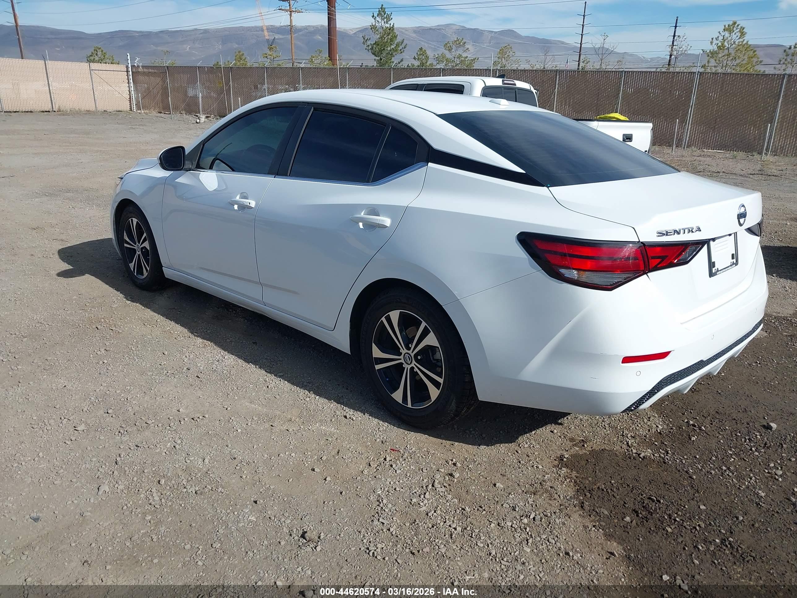 NISSAN SENTRA image 3