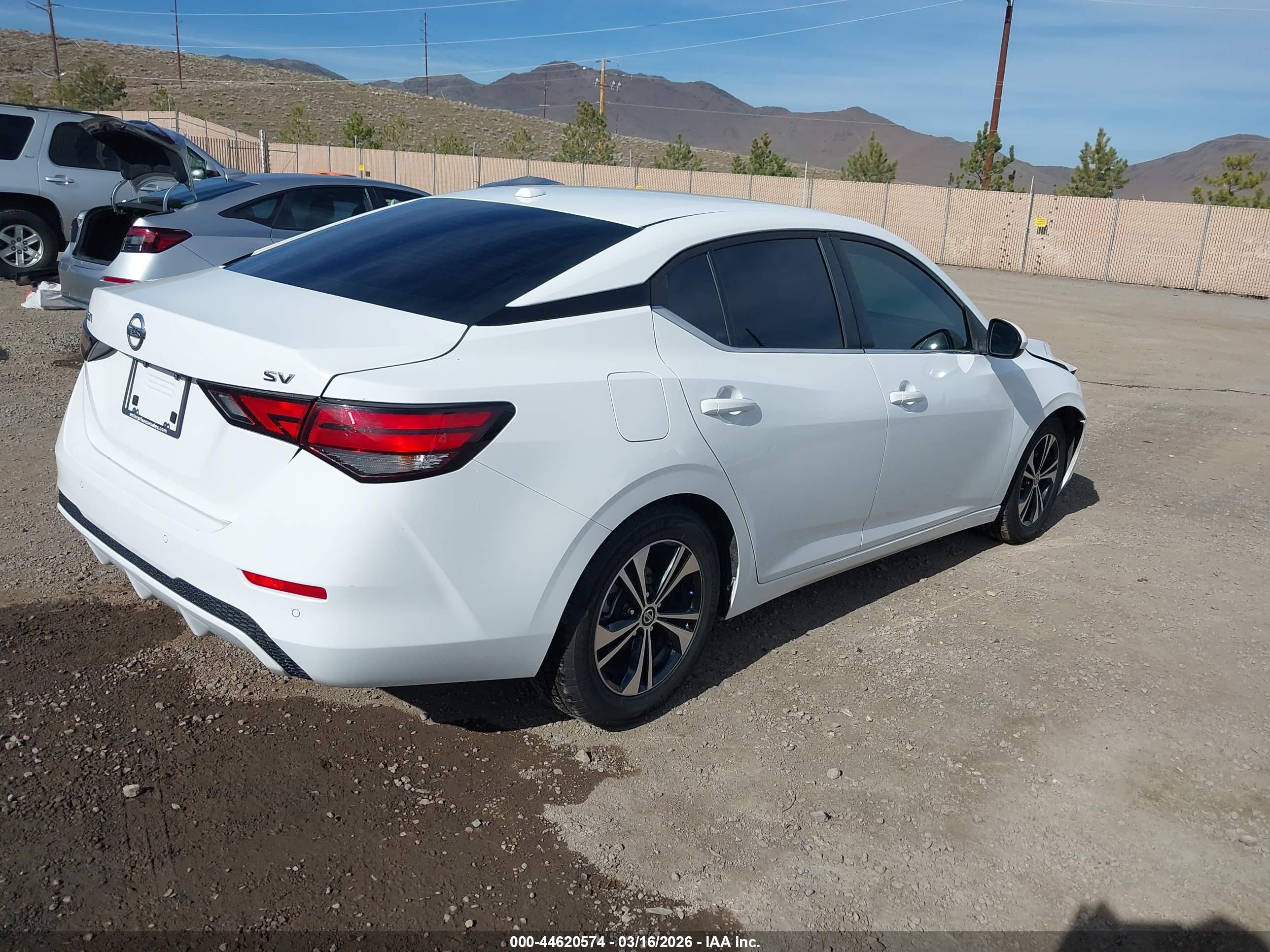 NISSAN SENTRA image 4