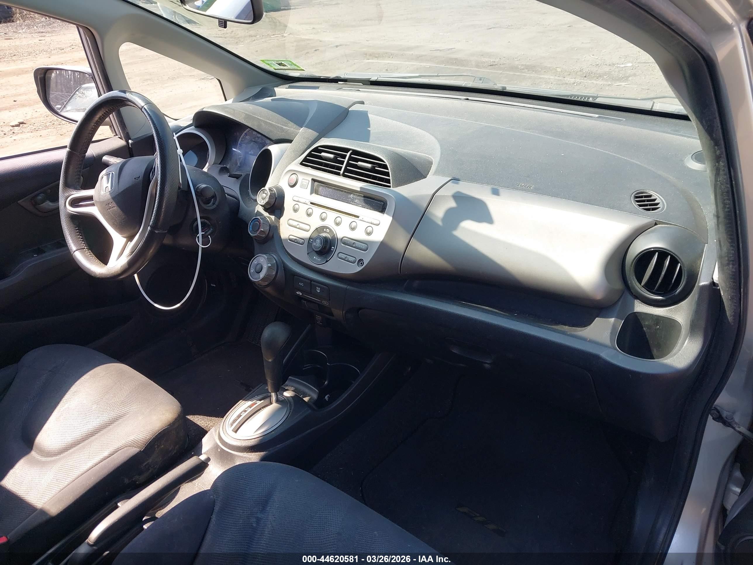 HONDA FIT image 5