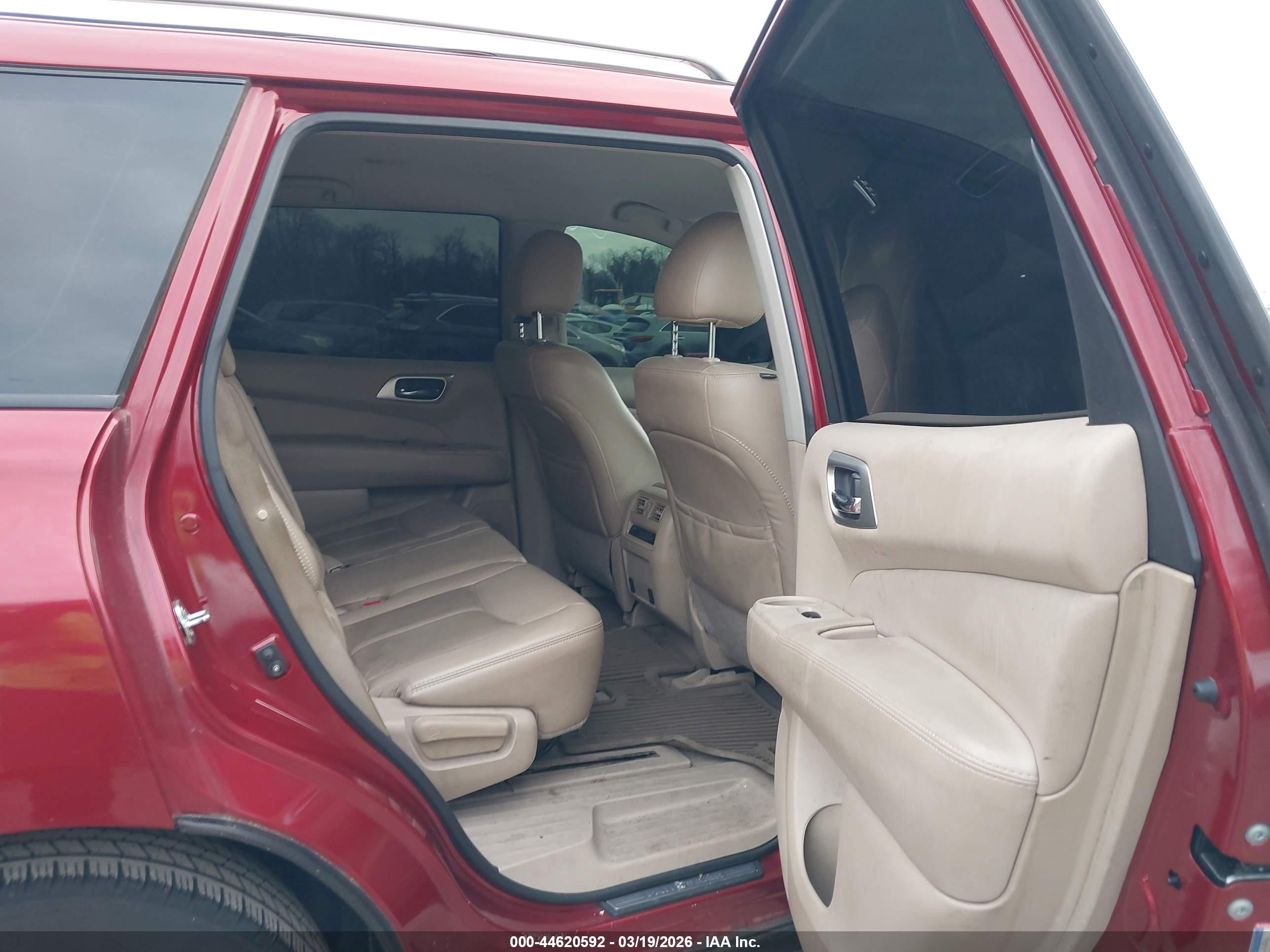 NISSAN PATHFINDER image 8