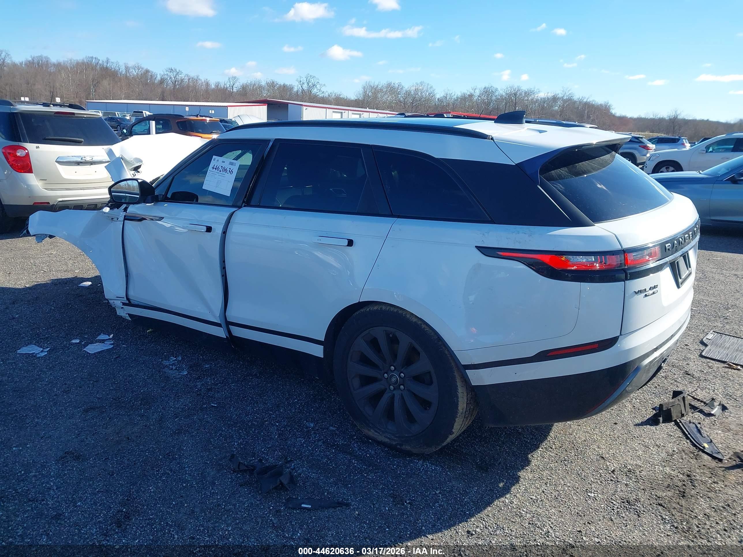 LAND ROVER image 3