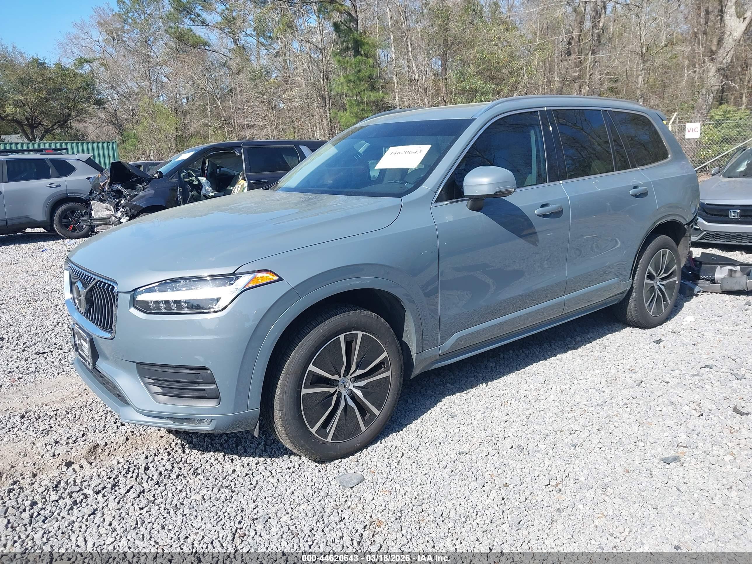 VOLVO XC90 image 2