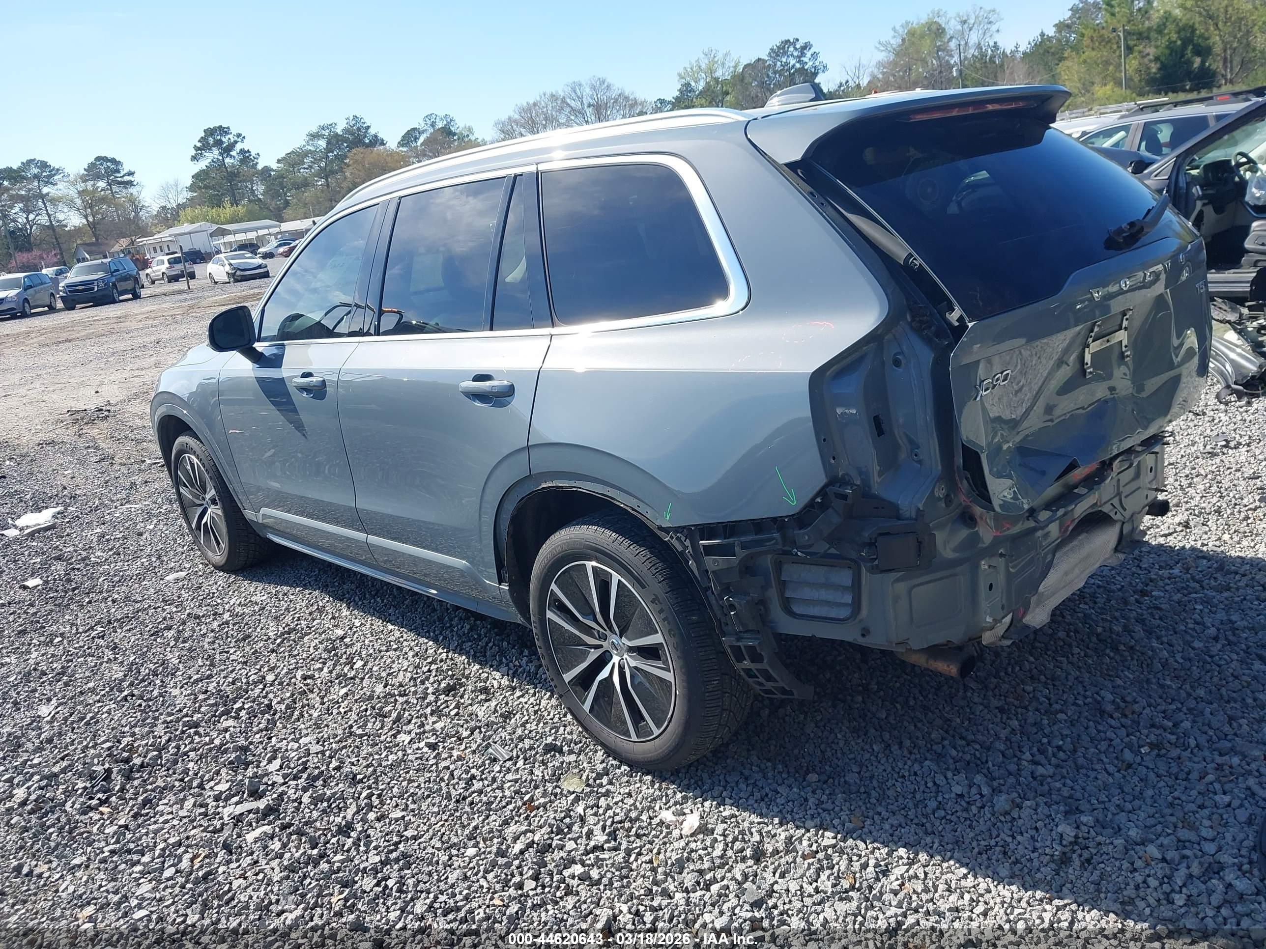 VOLVO XC90 image 3