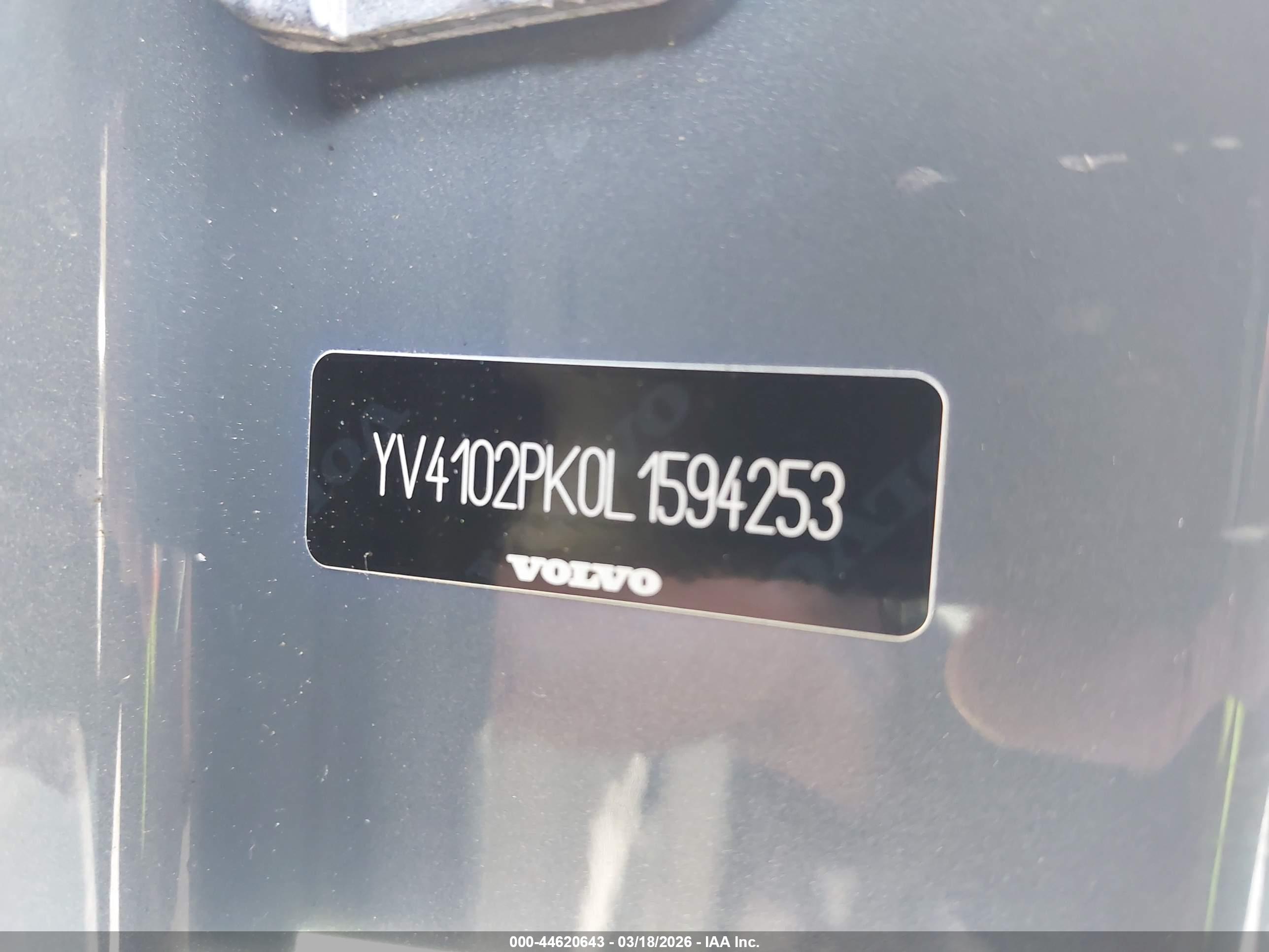 VOLVO XC90 image 9