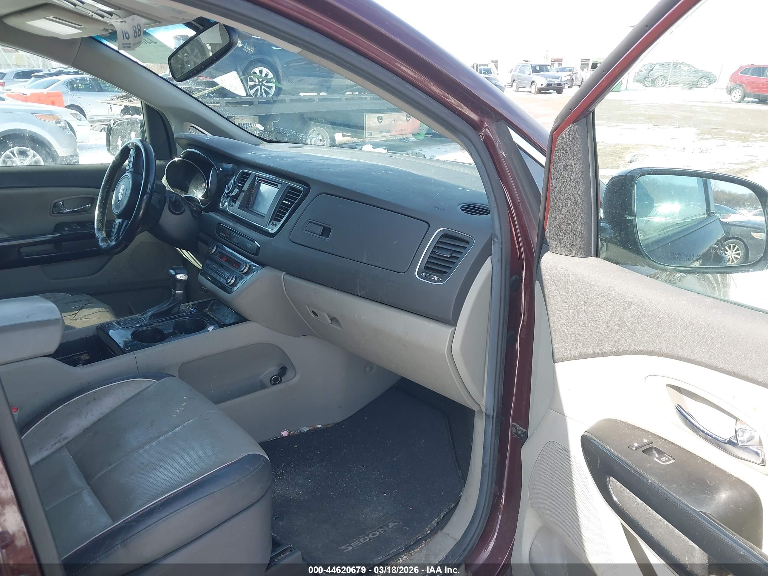 KIA SEDONA image 5