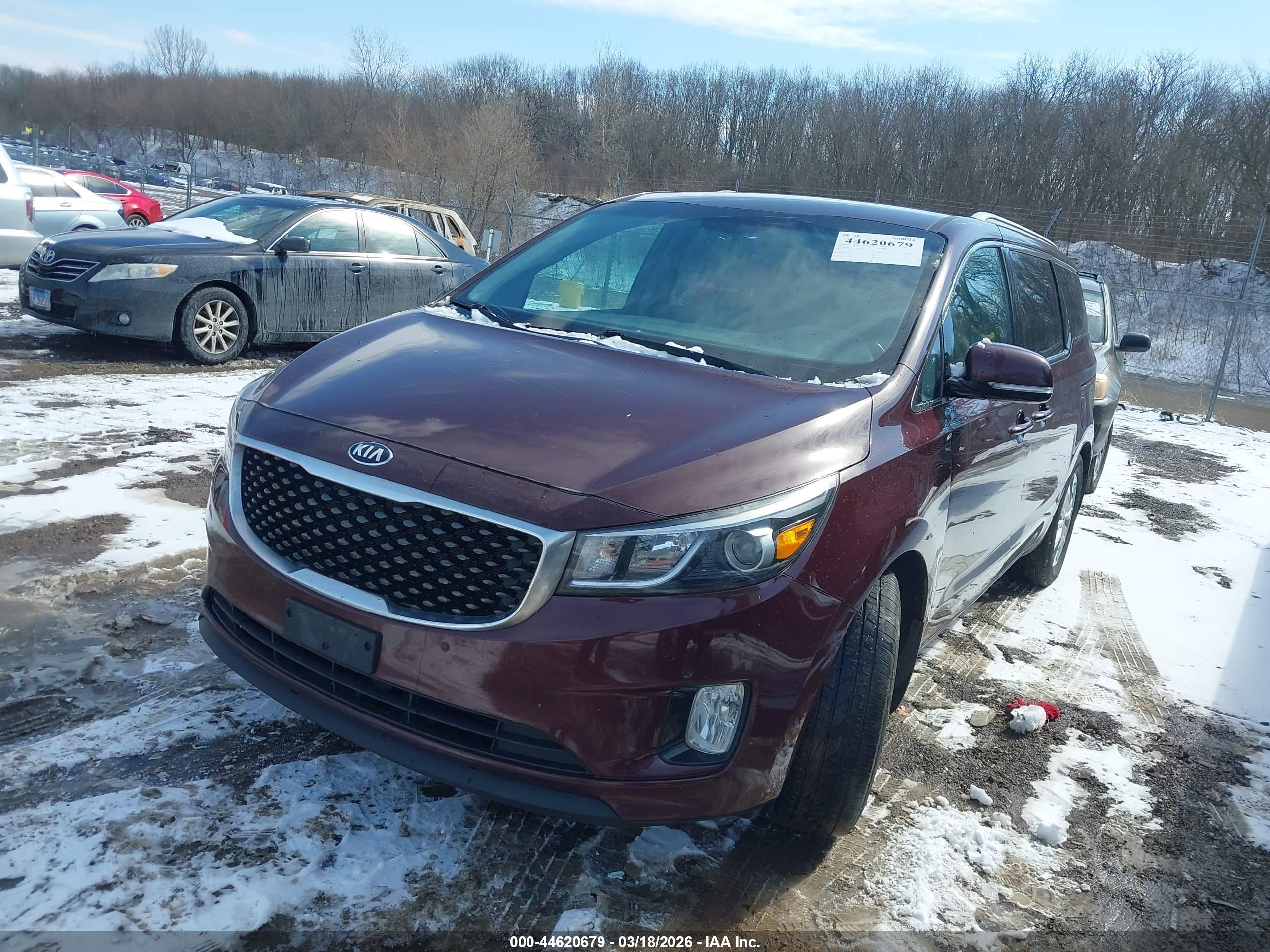 KIA SEDONA image 6