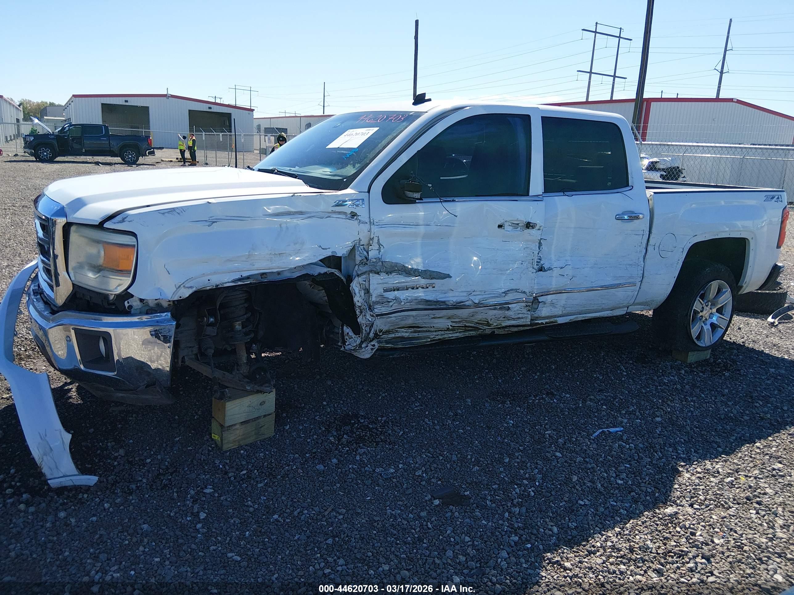 GMC SIERRA image 6