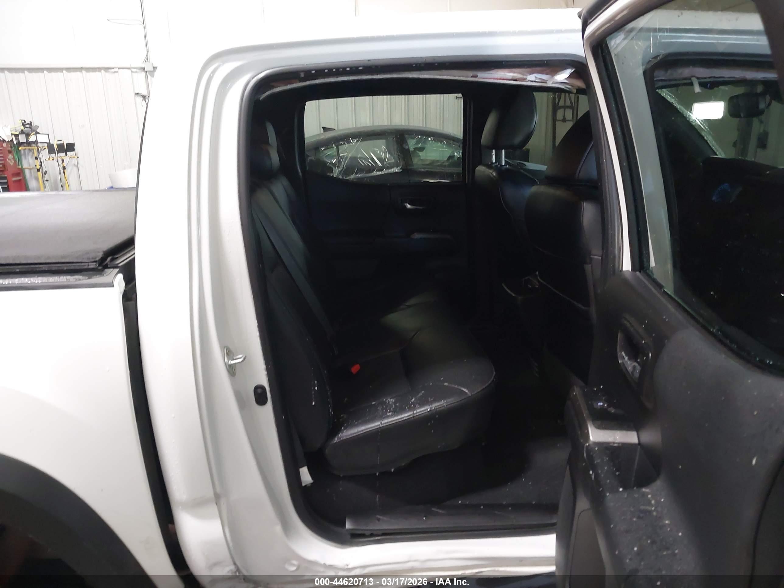 TOYOTA TACOMA image 8