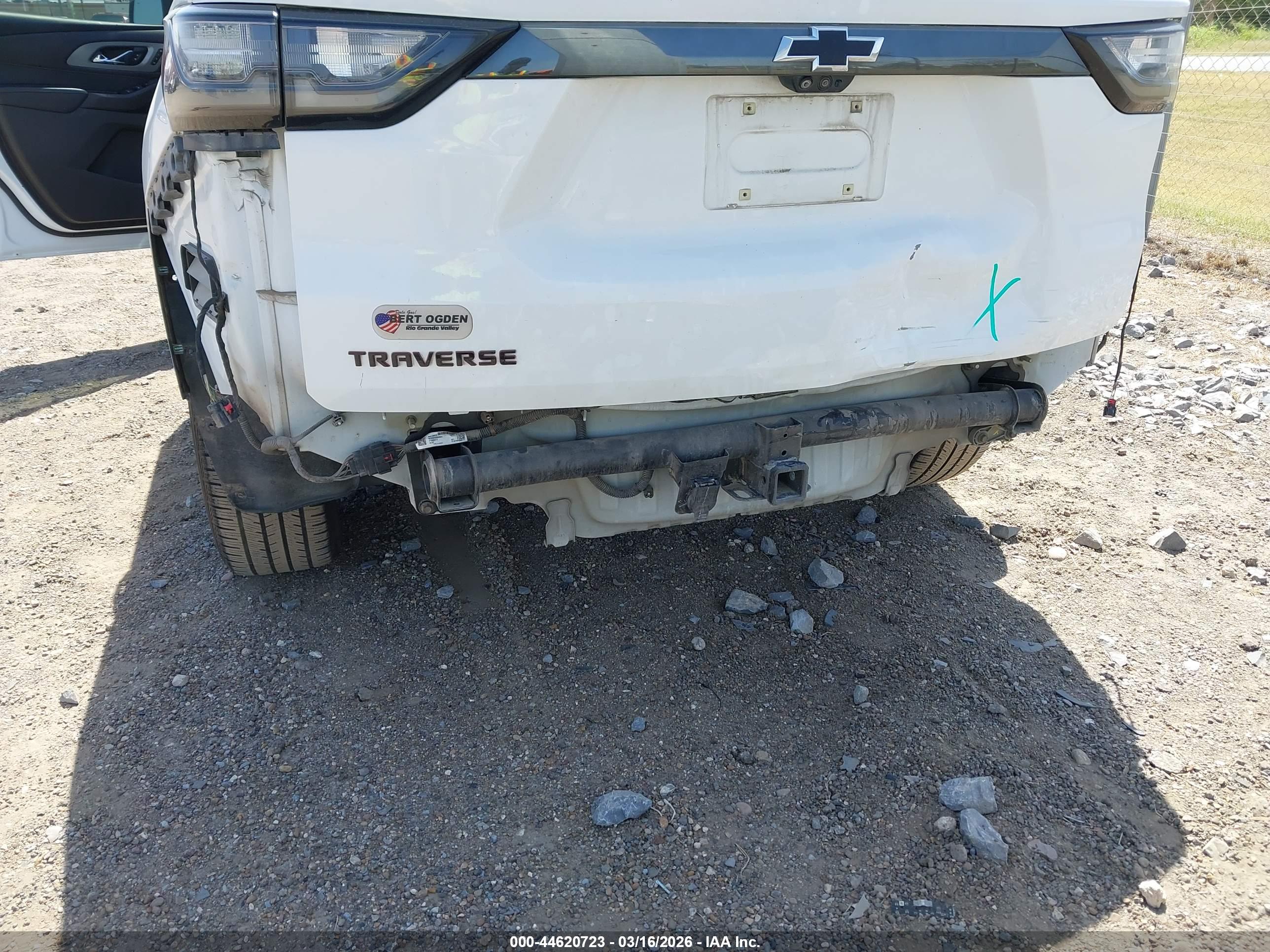 CHEVROLET TRAVERSE image 6