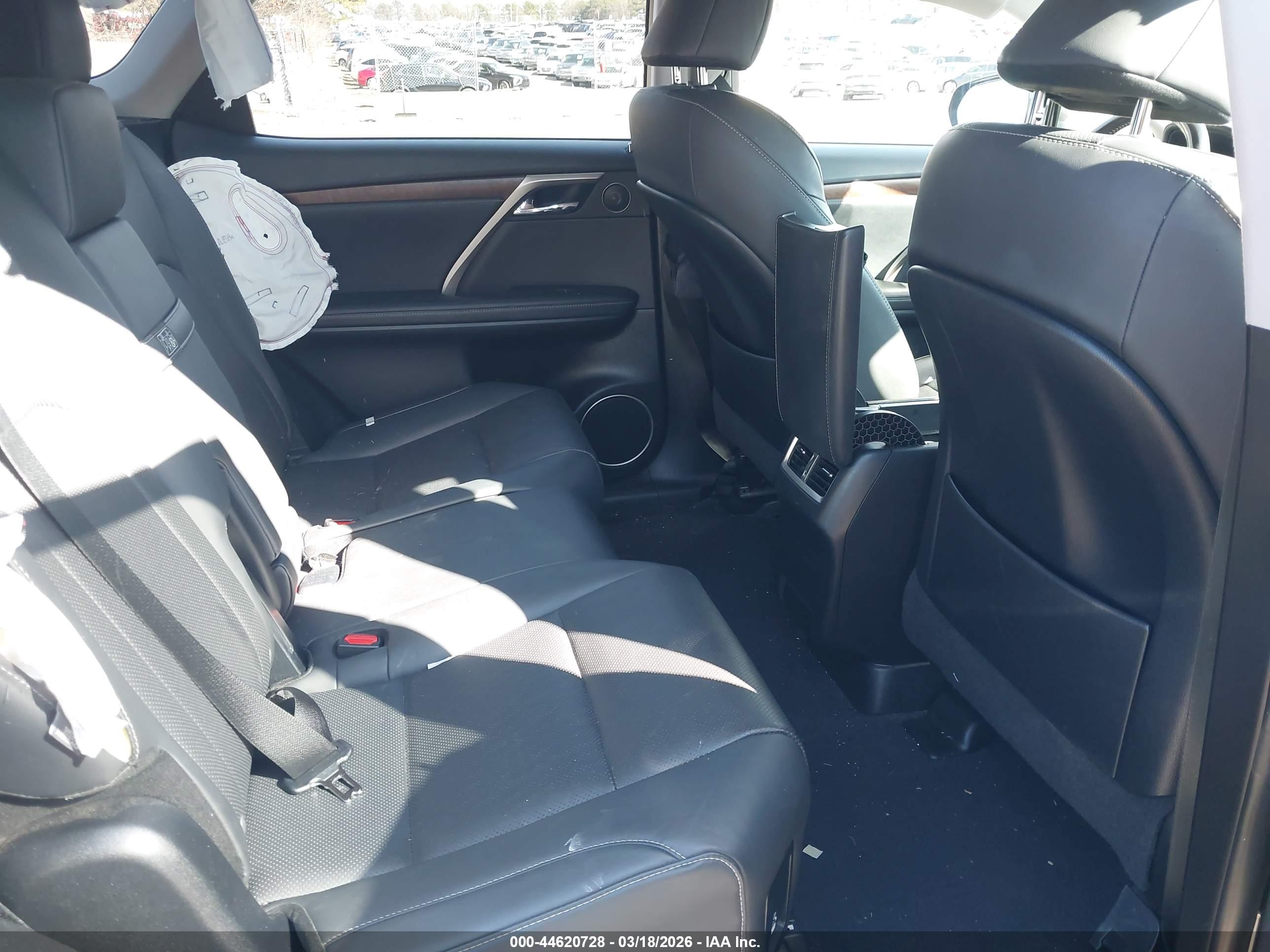 LEXUS RX image 8