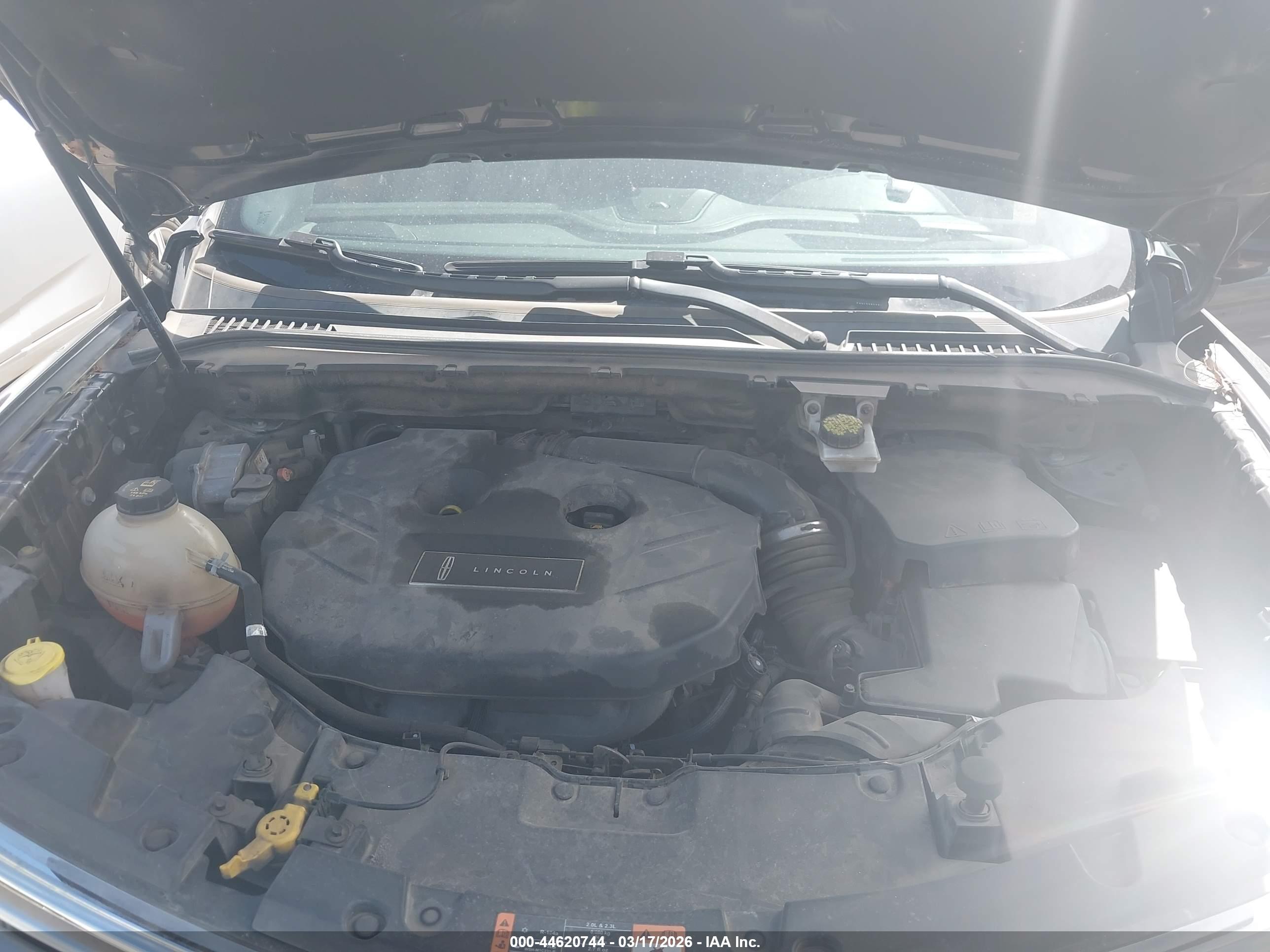 LINCOLN MKC image 10