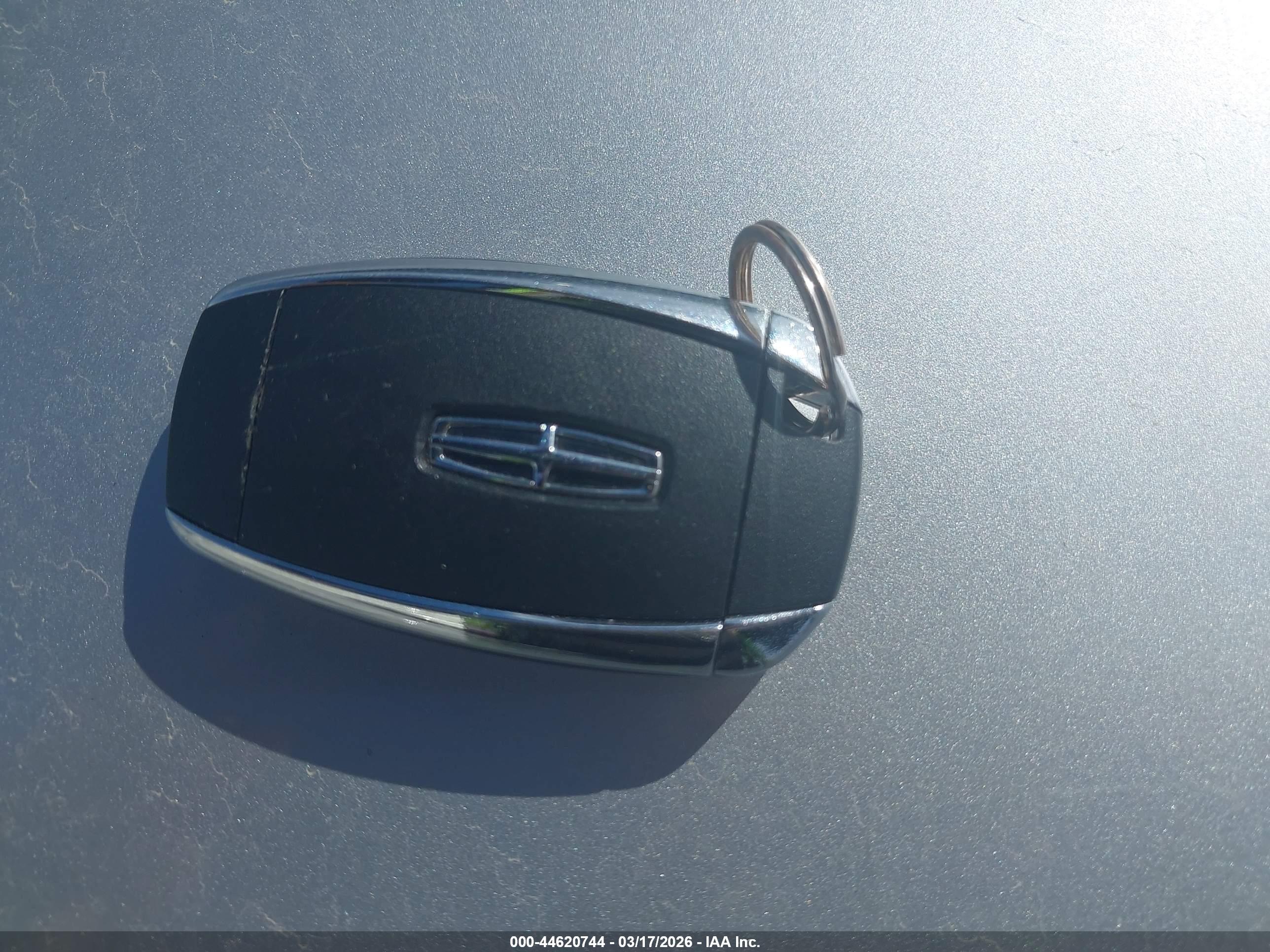 LINCOLN MKC image 11