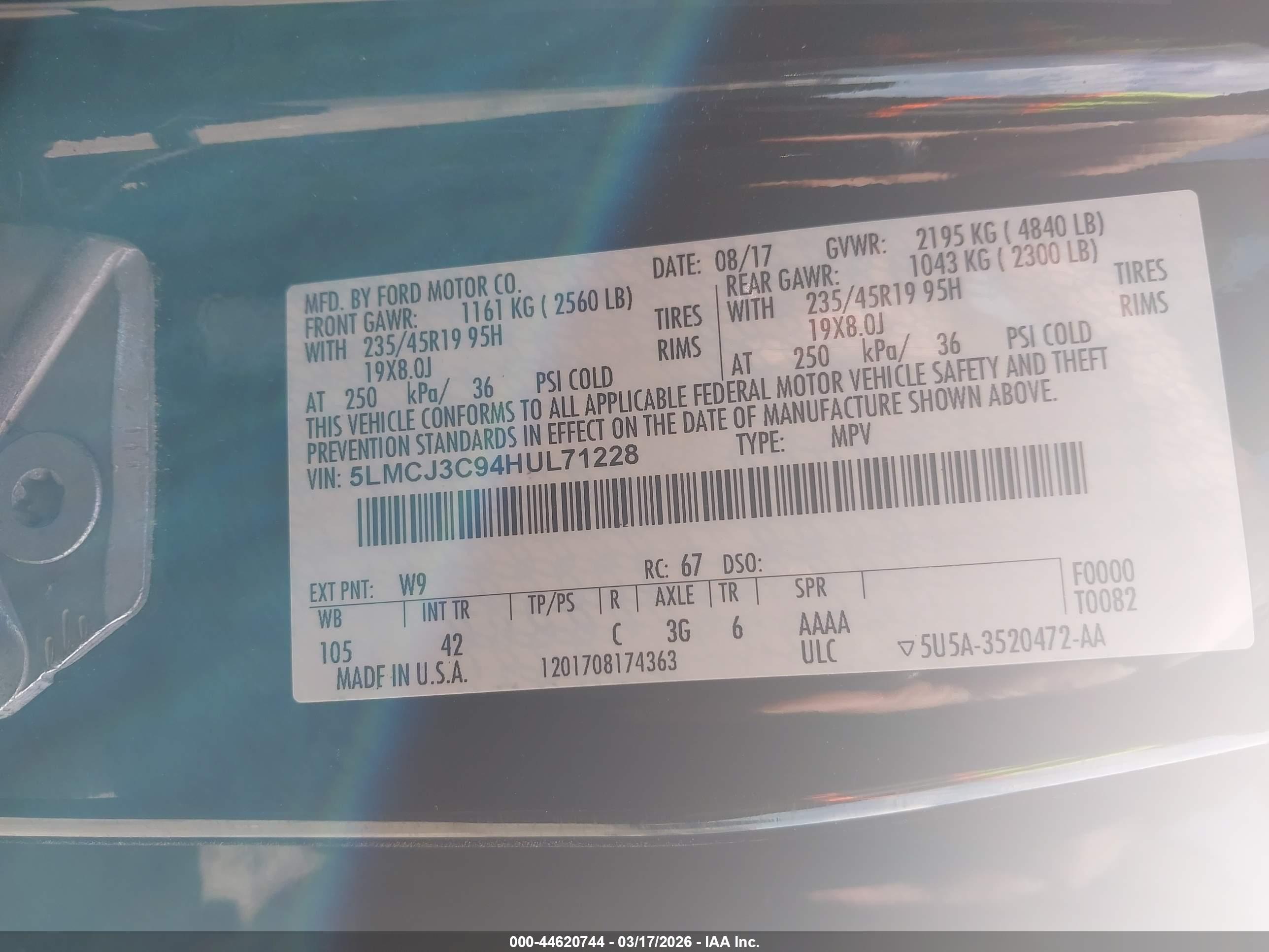 LINCOLN MKC image 9
