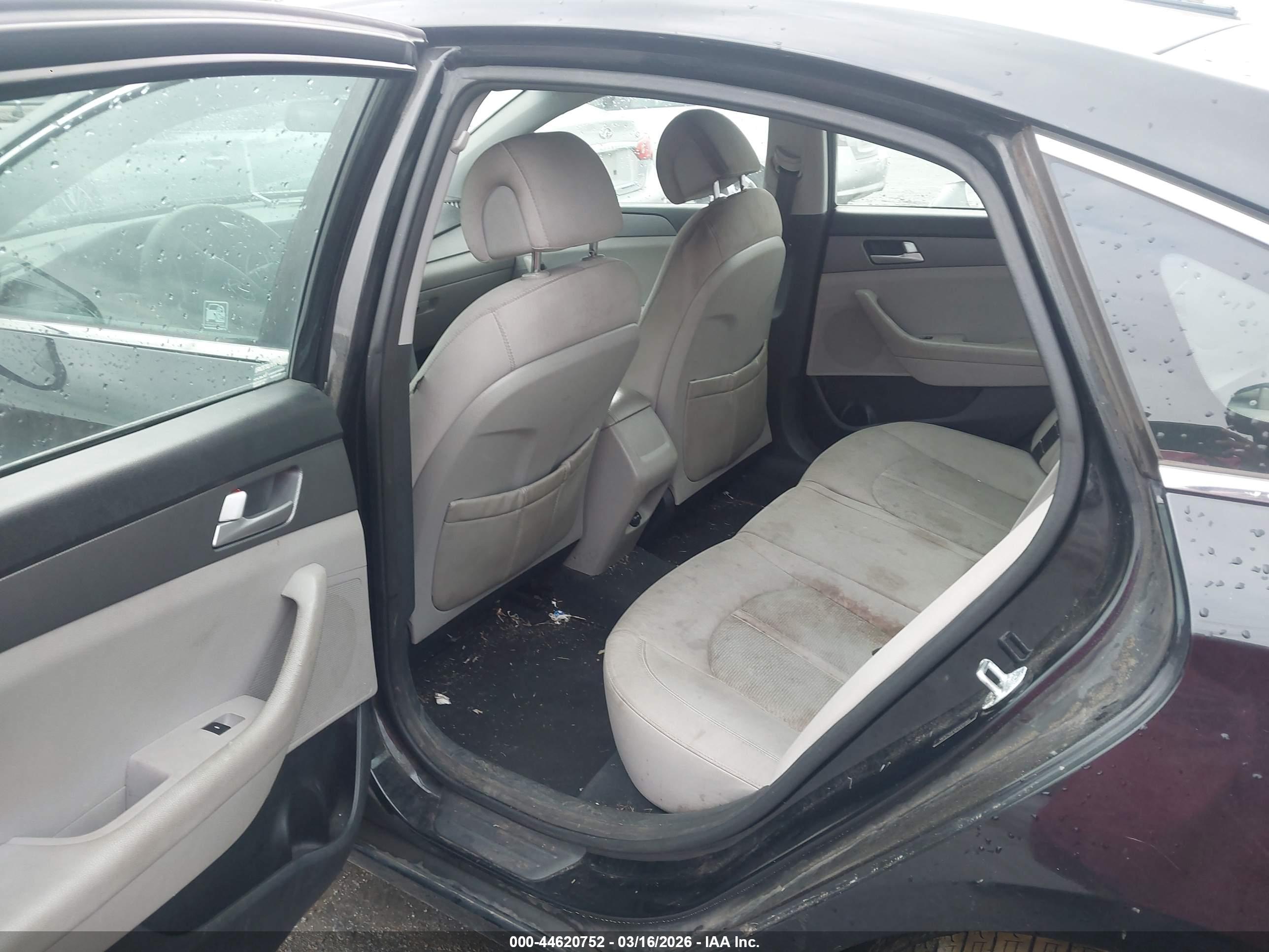 HYUNDAI SONATA image 8