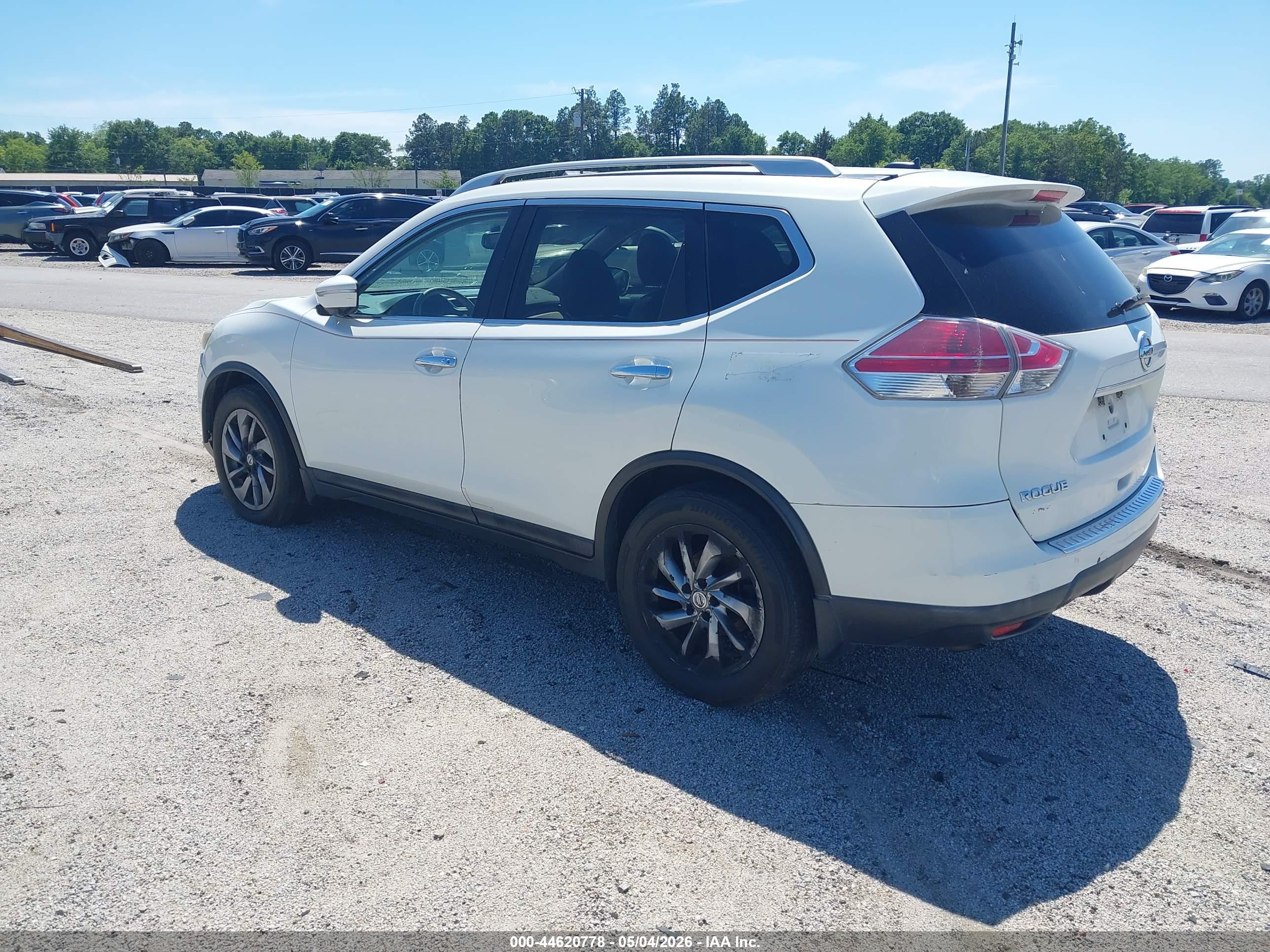 NISSAN ROGUE image 3
