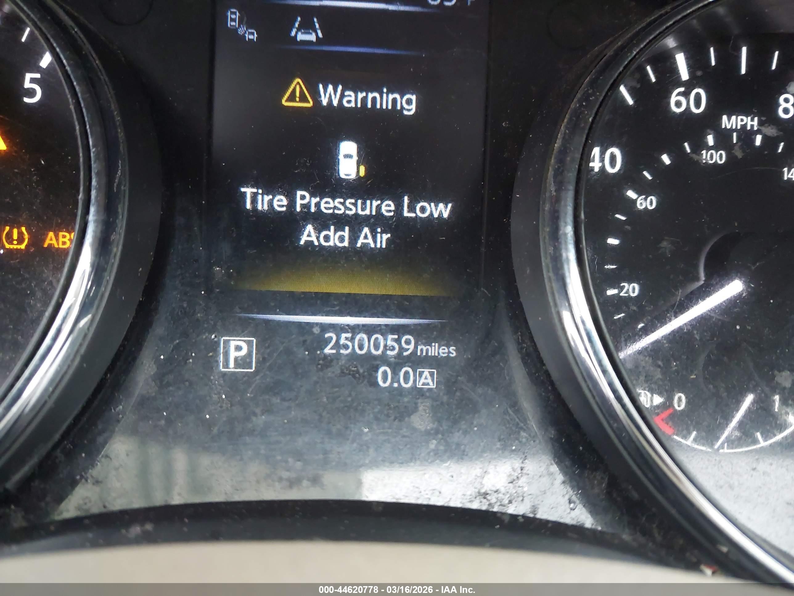 NISSAN ROGUE image 7