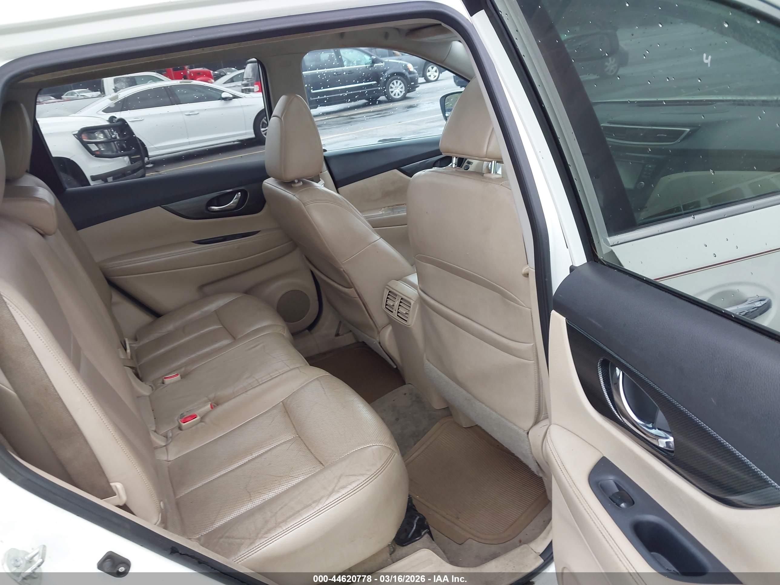 NISSAN ROGUE image 8