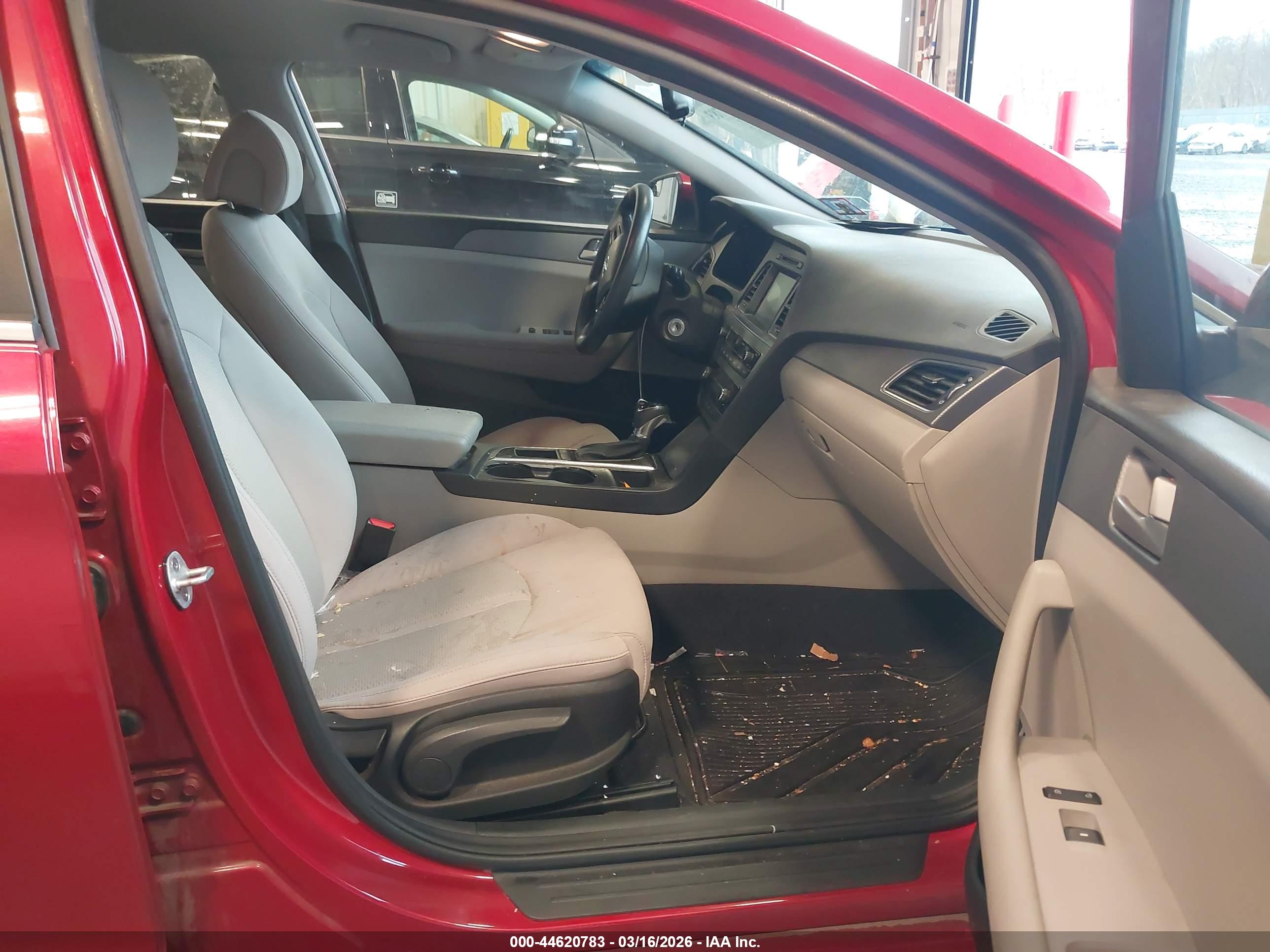 HYUNDAI SONATA image 5