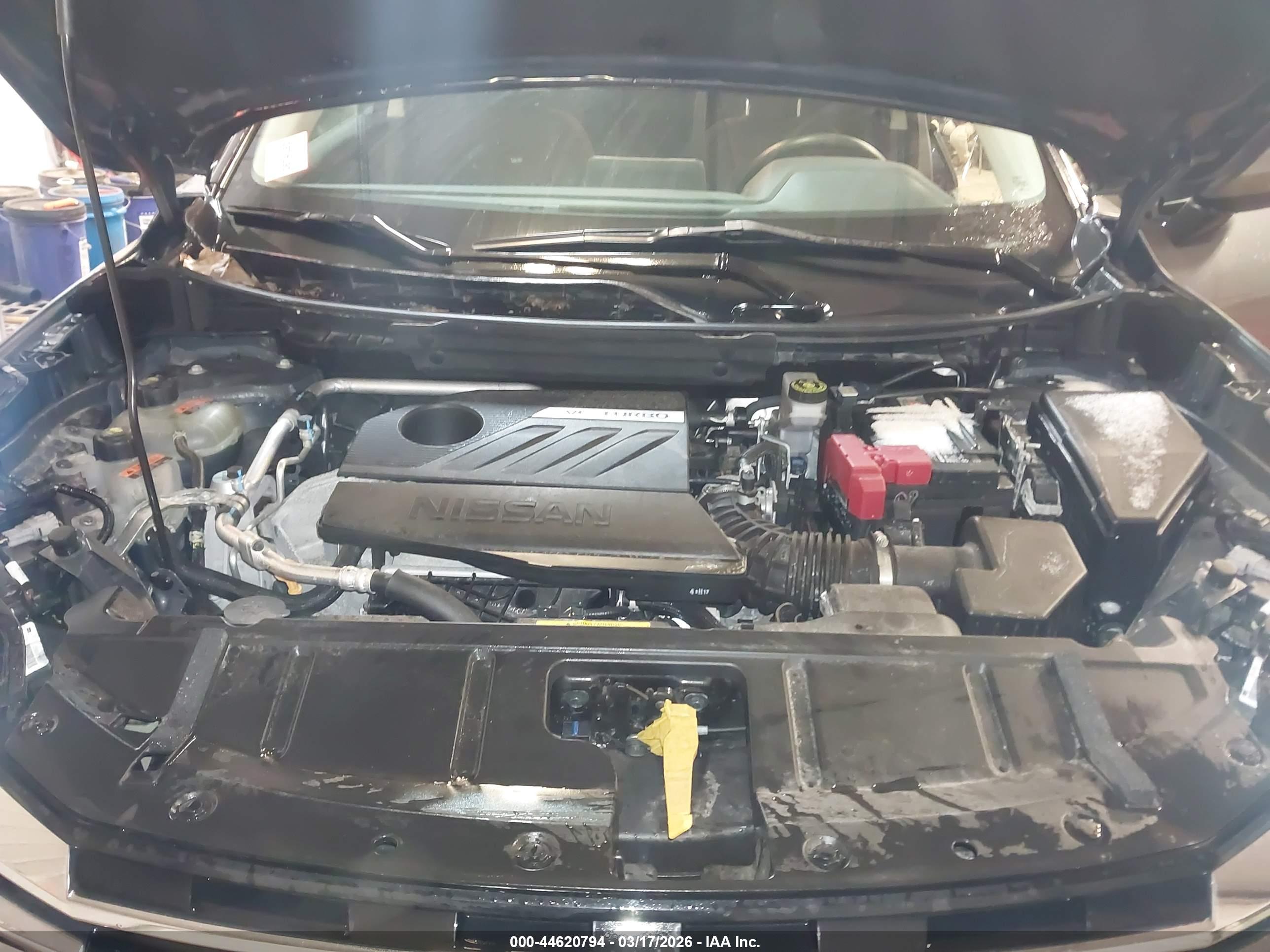 NISSAN ROGUE image 10