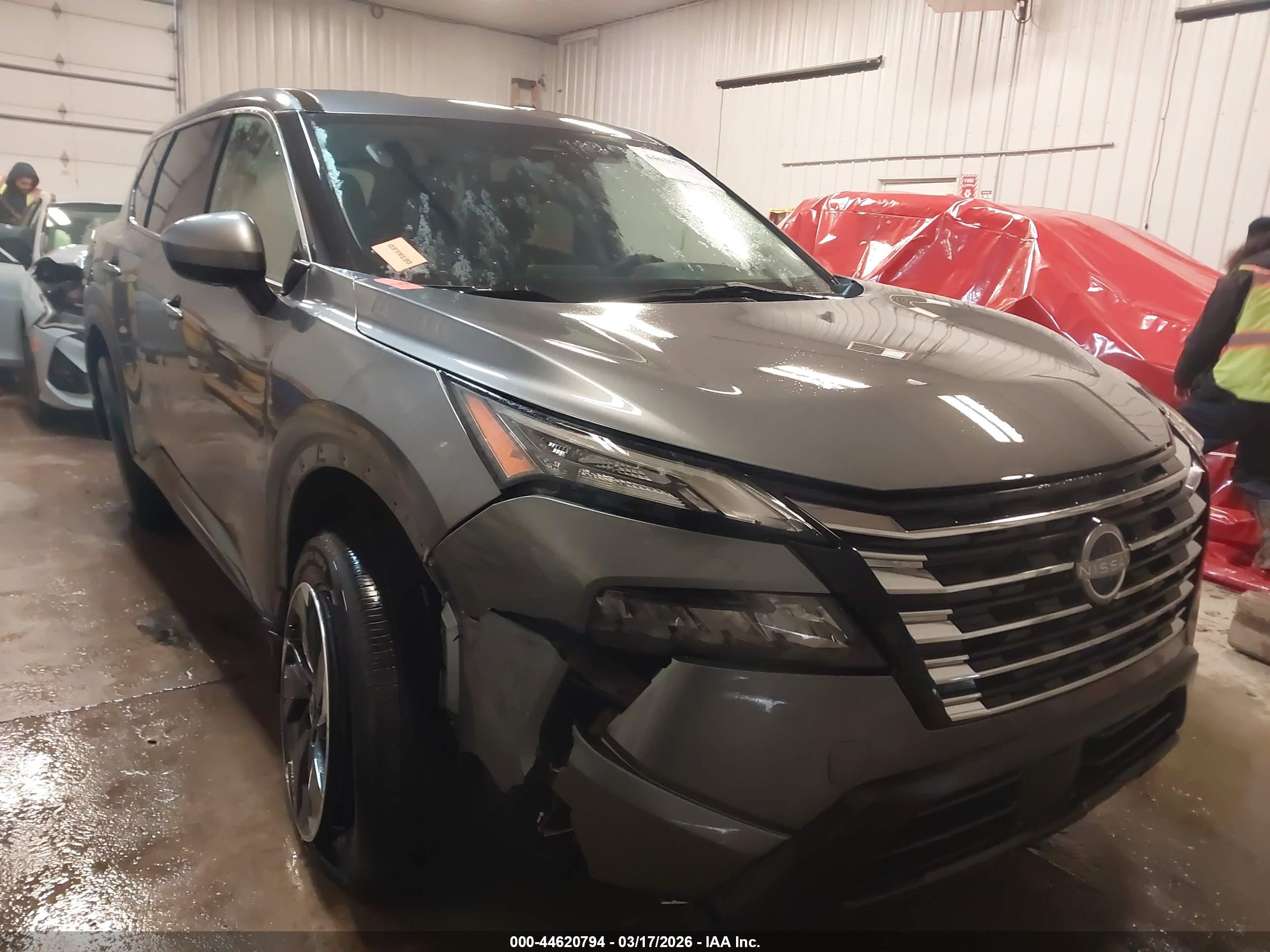 NISSAN ROGUE image 6