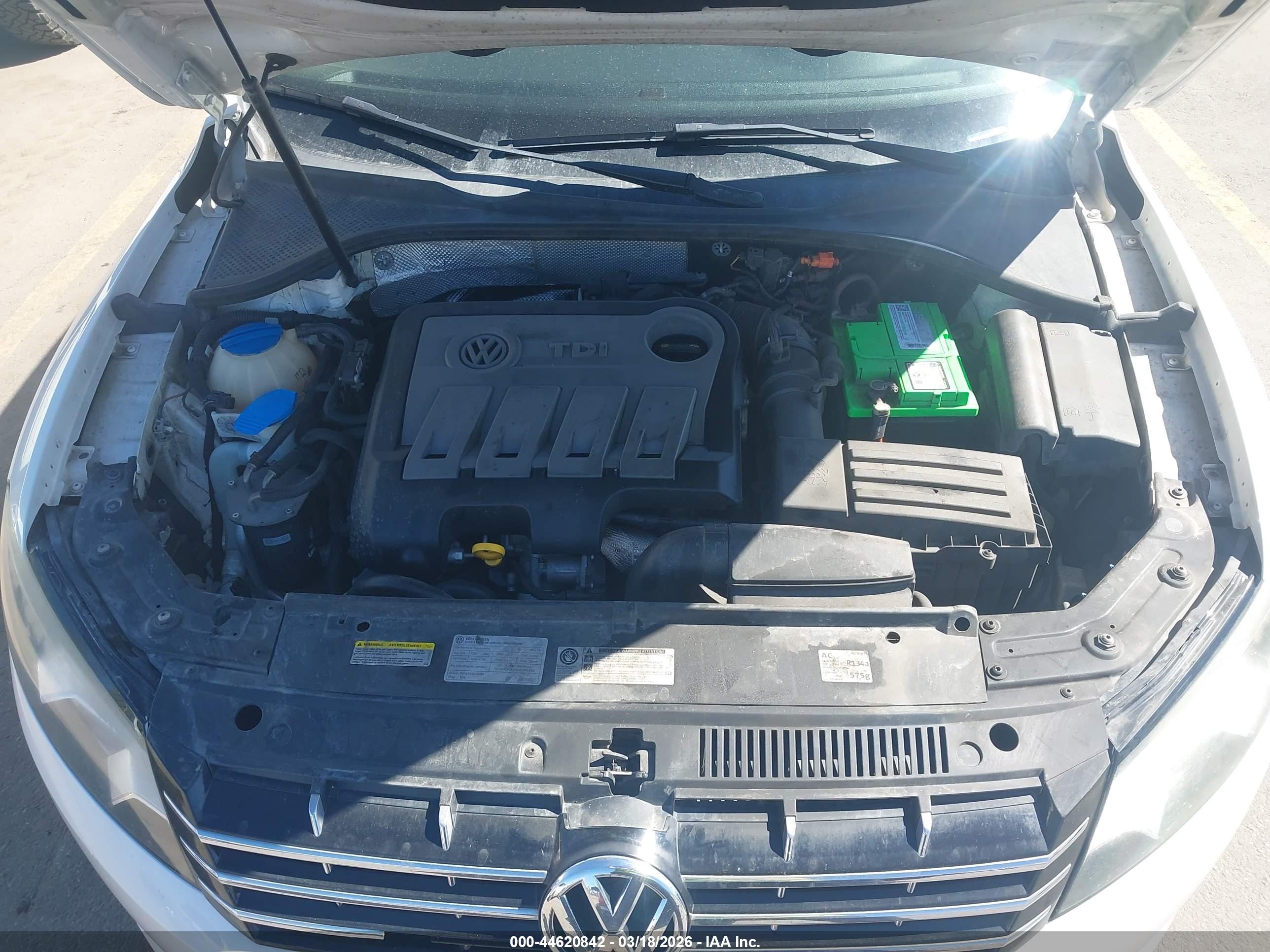 VOLKSWAGEN PASSAT image 10