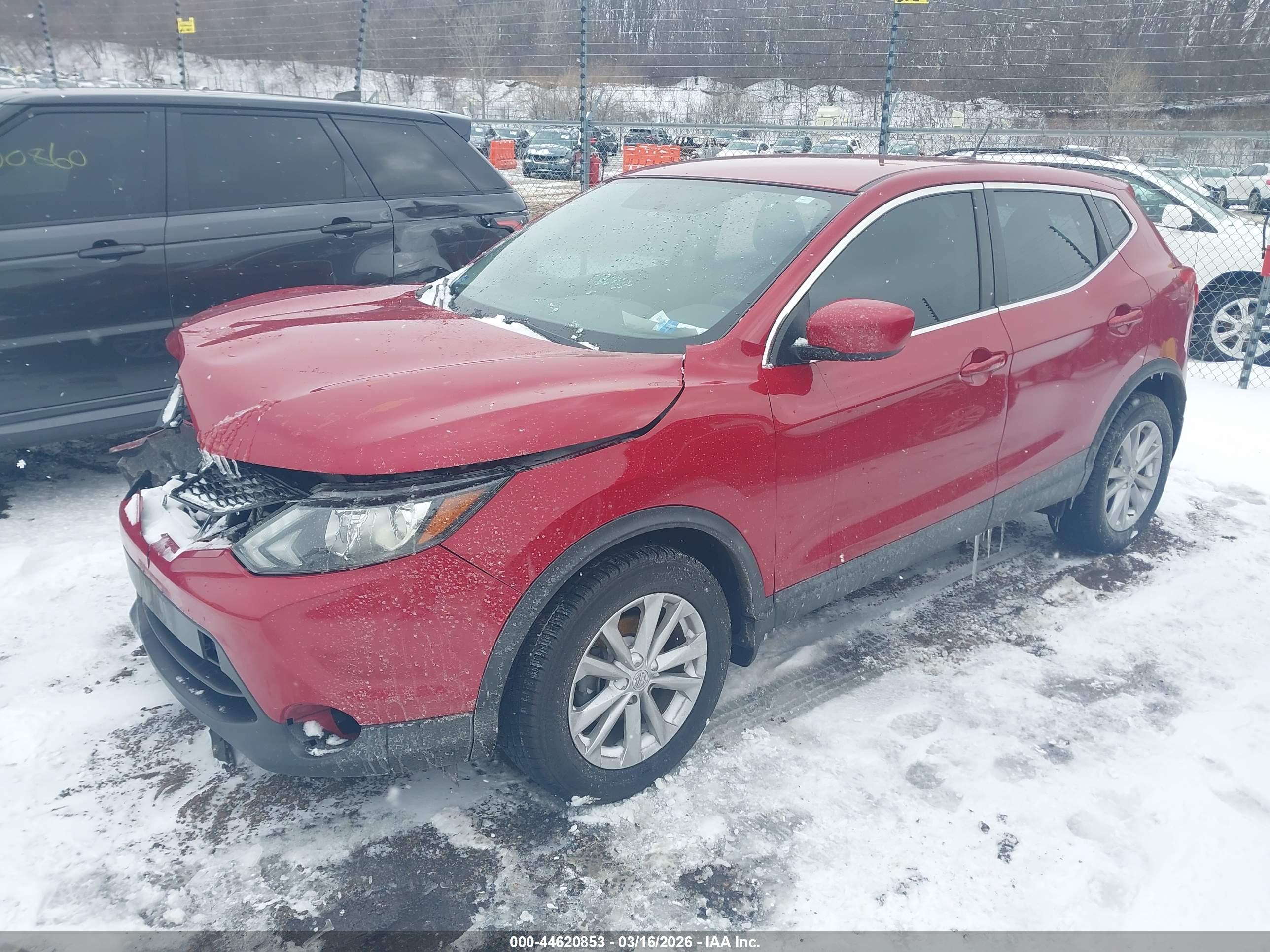 NISSAN ROGUE image 2