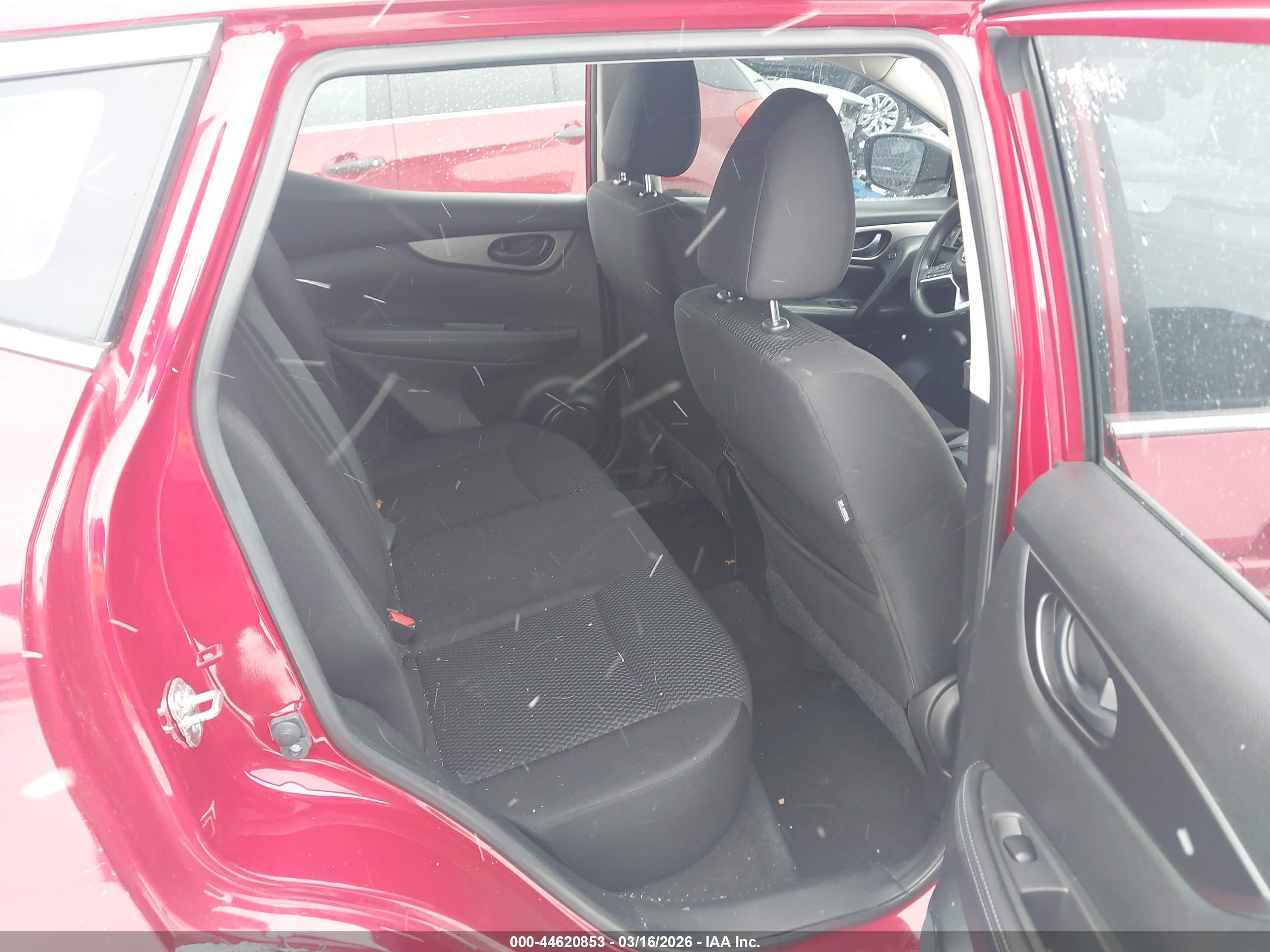 NISSAN ROGUE image 8
