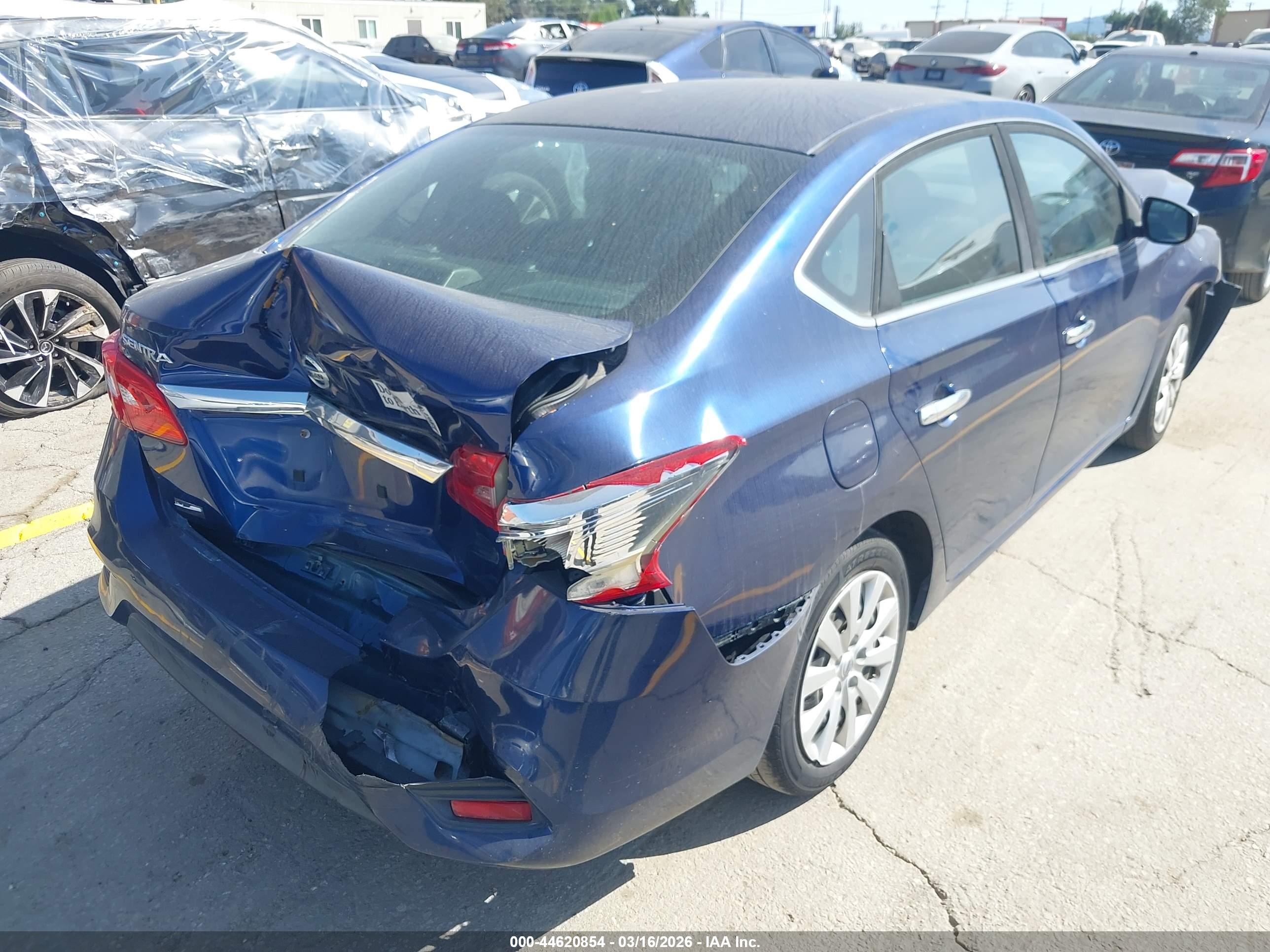 NISSAN SENTRA image 4