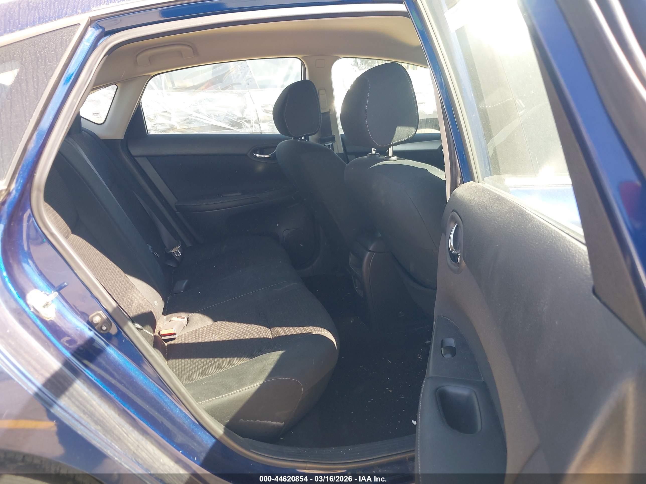 NISSAN SENTRA image 8