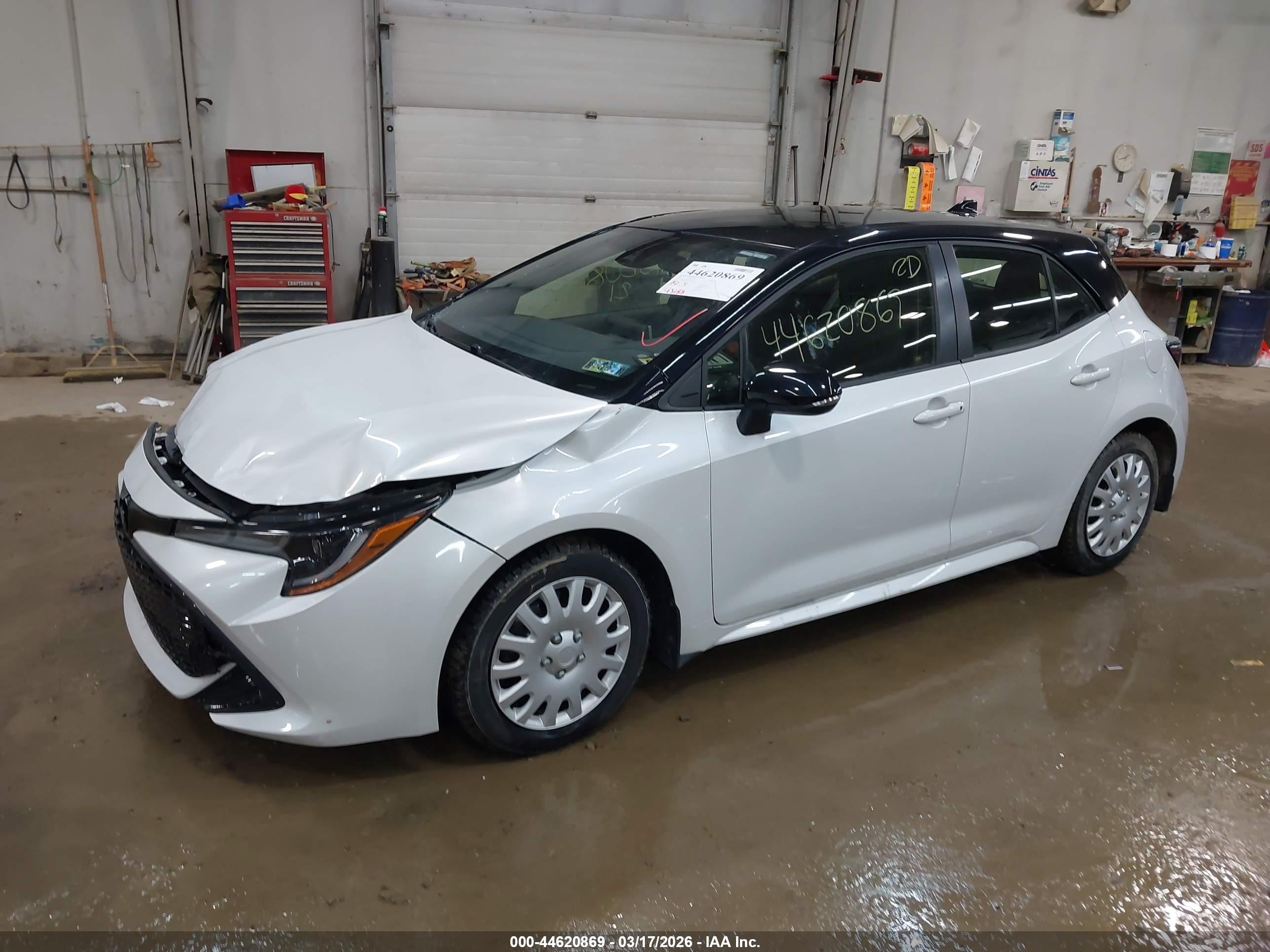 TOYOTA COROLLA image 2